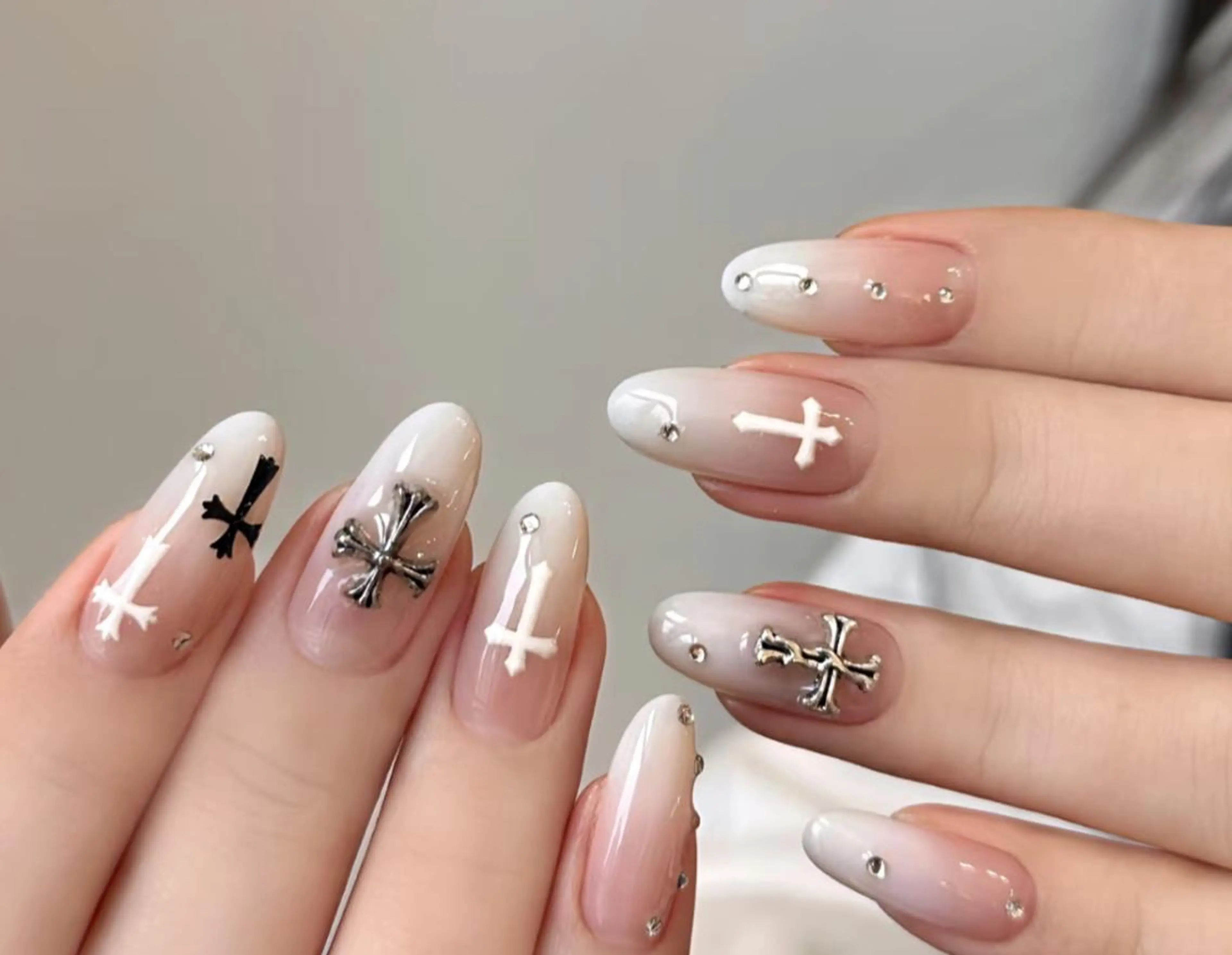 ネイル ハンドネイル ル ルのネイルデザイン