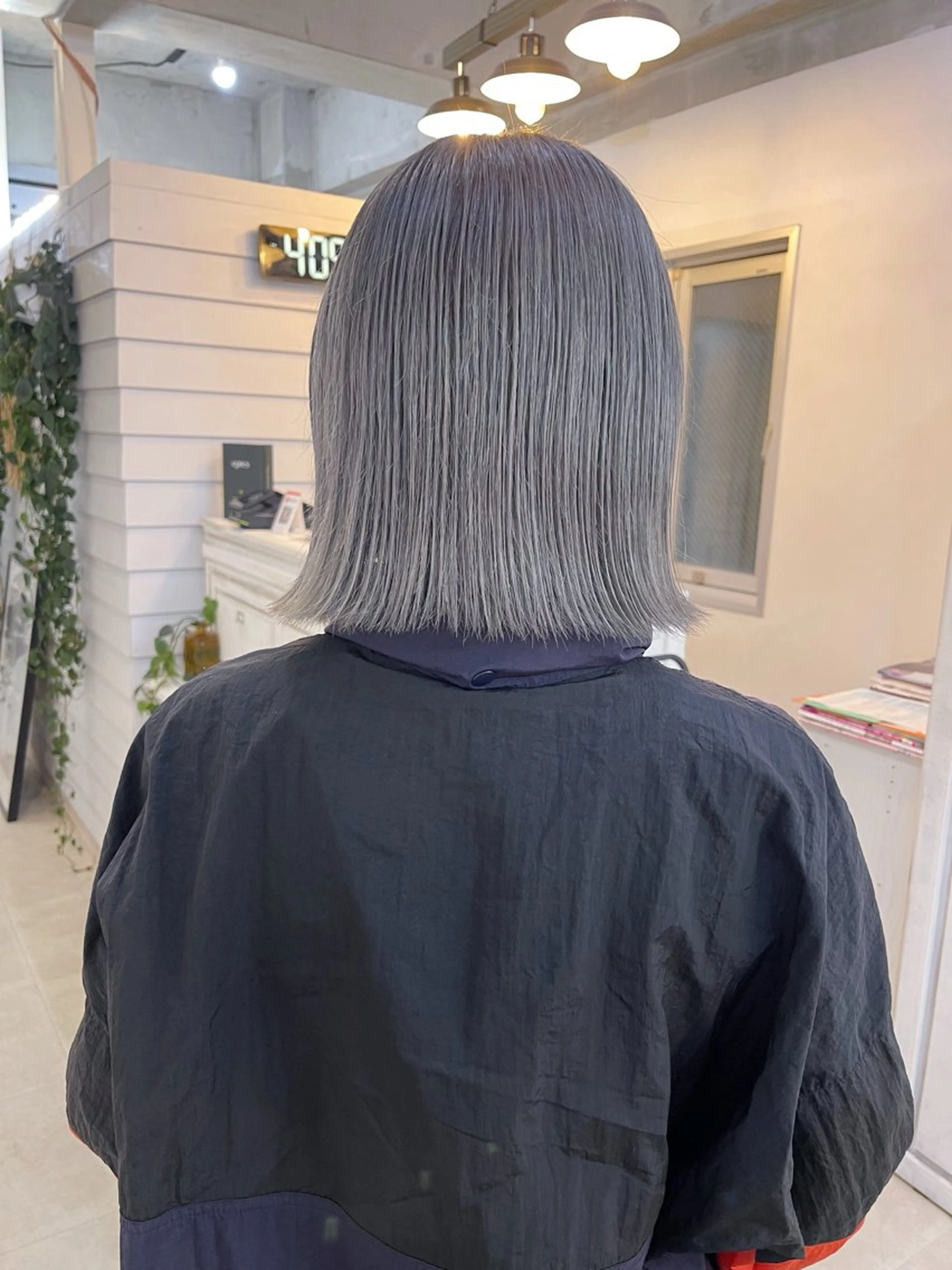 ミディアム カラー ブリーチ ケアブリーチ グレージュ オリーブグレージュ オリーブグレー ヘアカラー トリートメント AiM 大名　似合わせカットのヘアスタイル