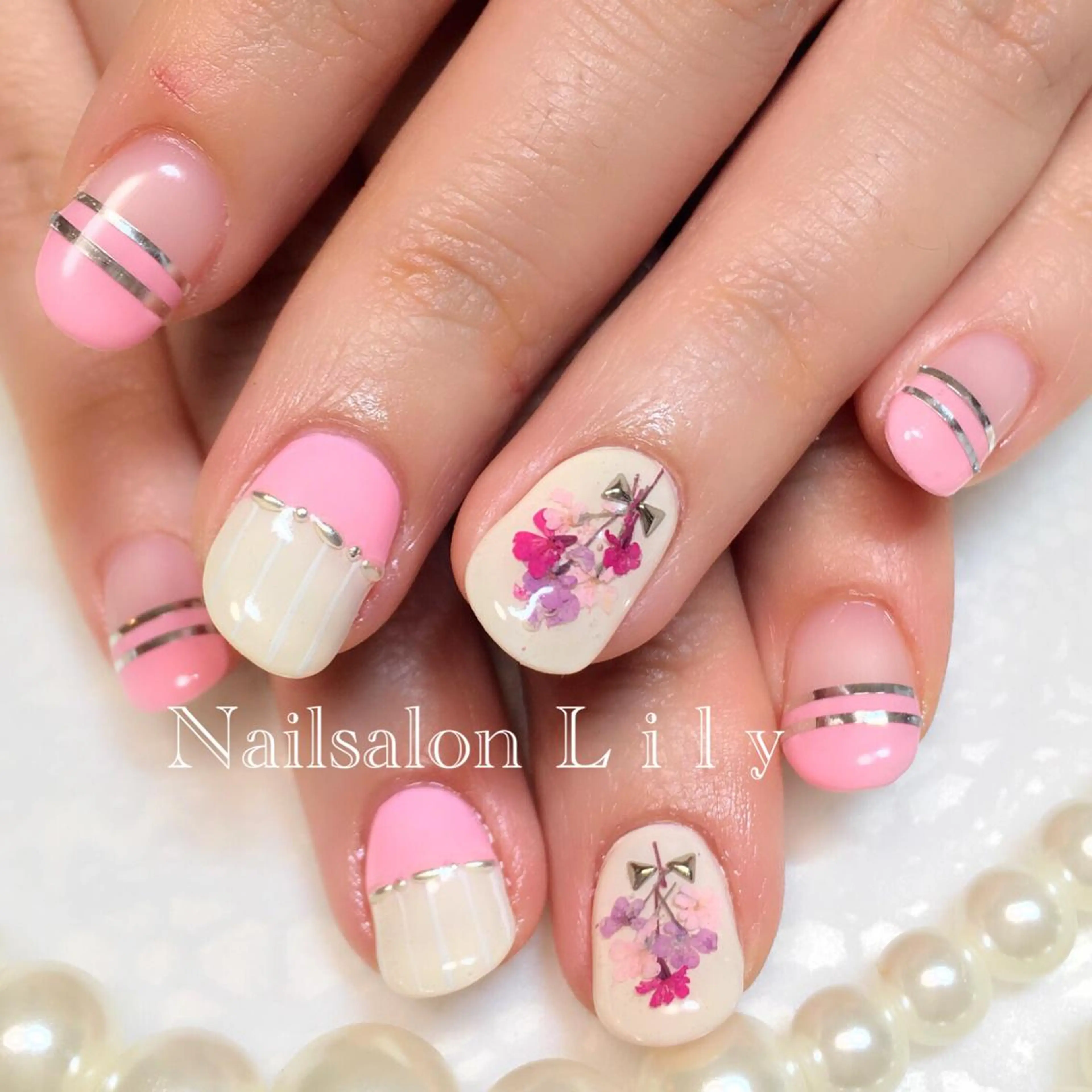 ネイル パステルネイル ピンク 春ネイル Lily*nail 🌻Mii🌻のネイルデザイン