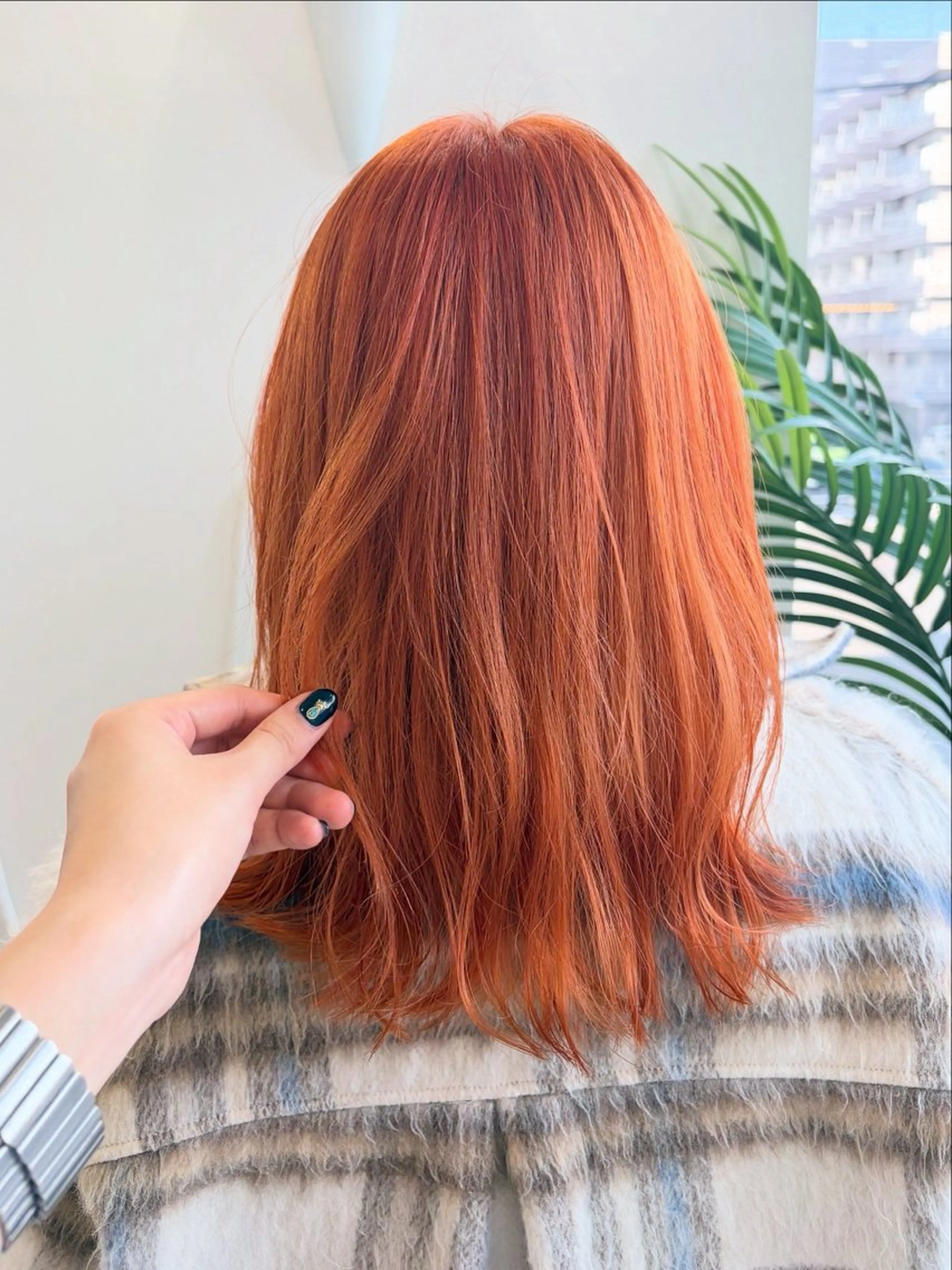 ミディアム カラー ベージュカラー ブリーチ ブロンド ケアブリーチ 透明感カラー カット ヘアカラー cana 札幌レイヤースタイルのヘアスタイル