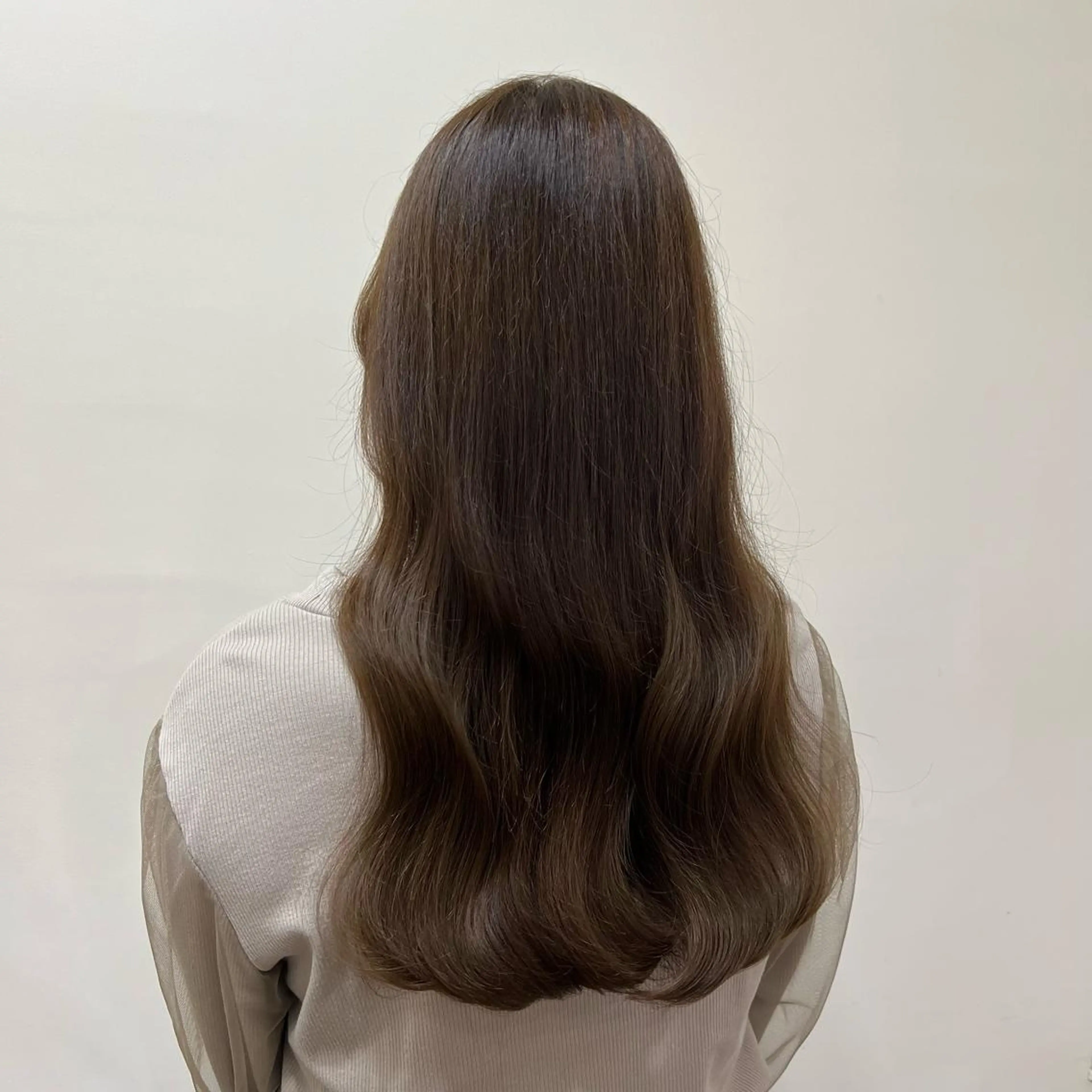 ロング 染矢 優希のヘアスタイル