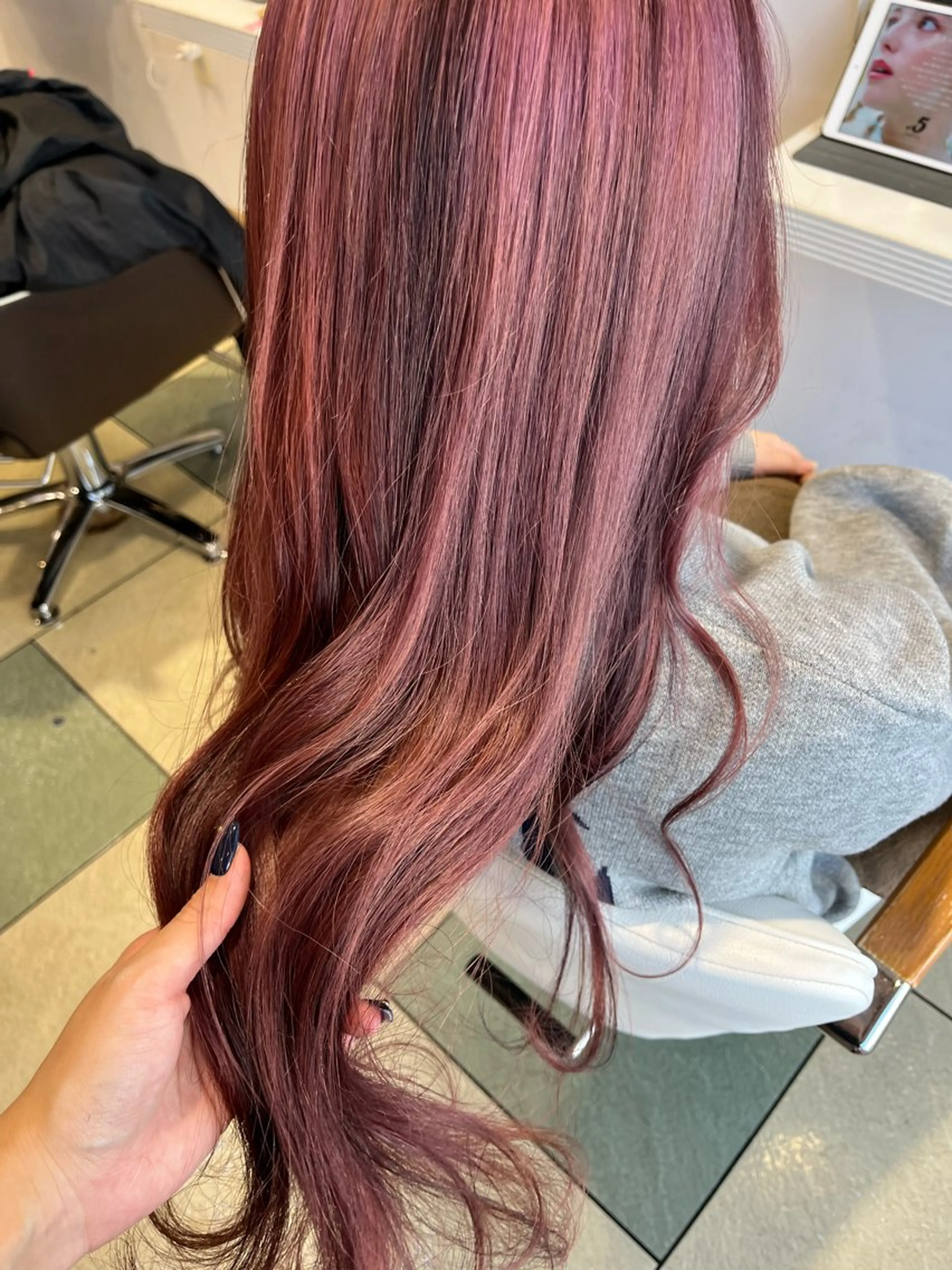 ロング ☁️彦坂唯有/ 透明感カラー☁️のヘアスタイル