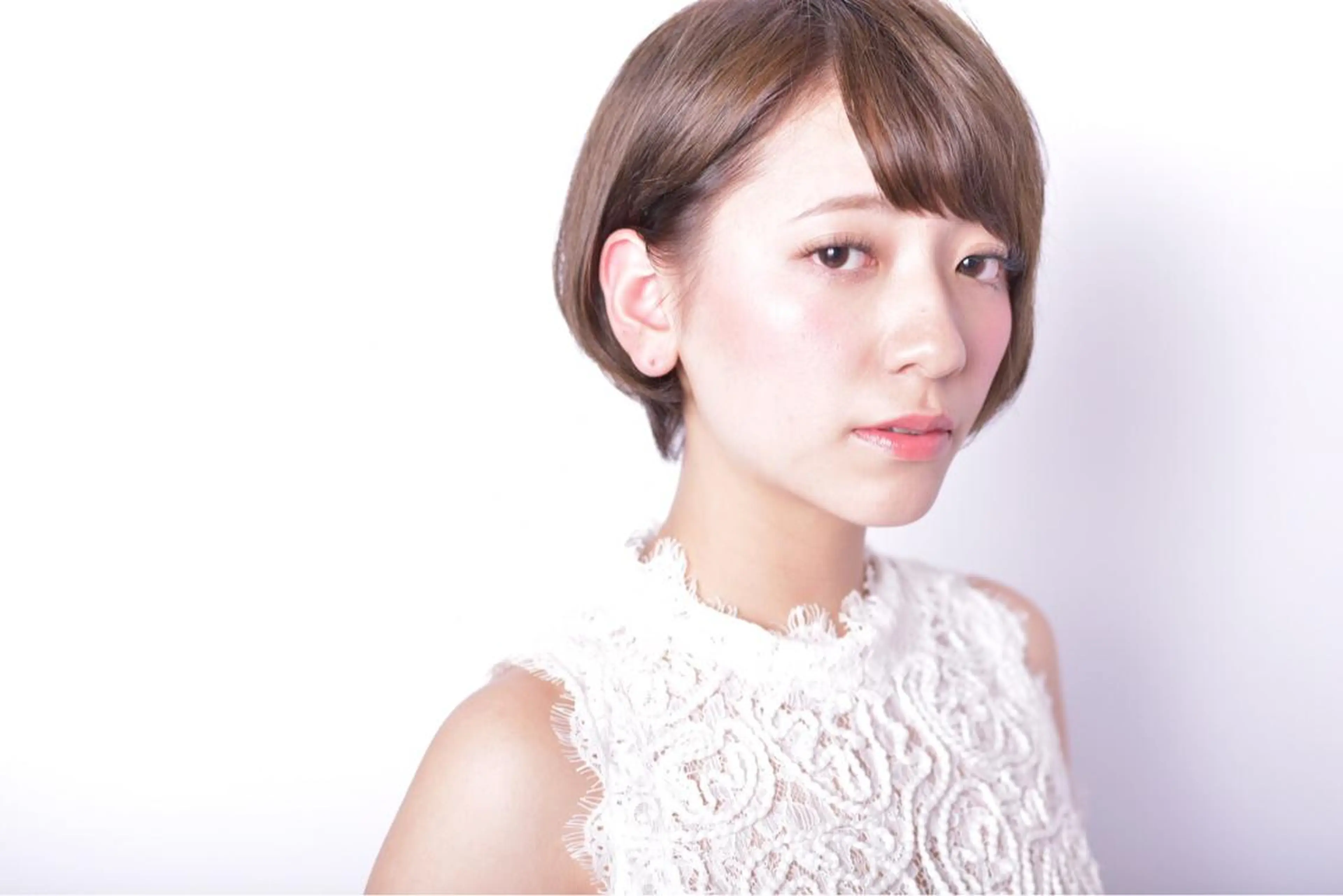 ショート カラー ショートヘア 西岡 翼のヘアスタイル