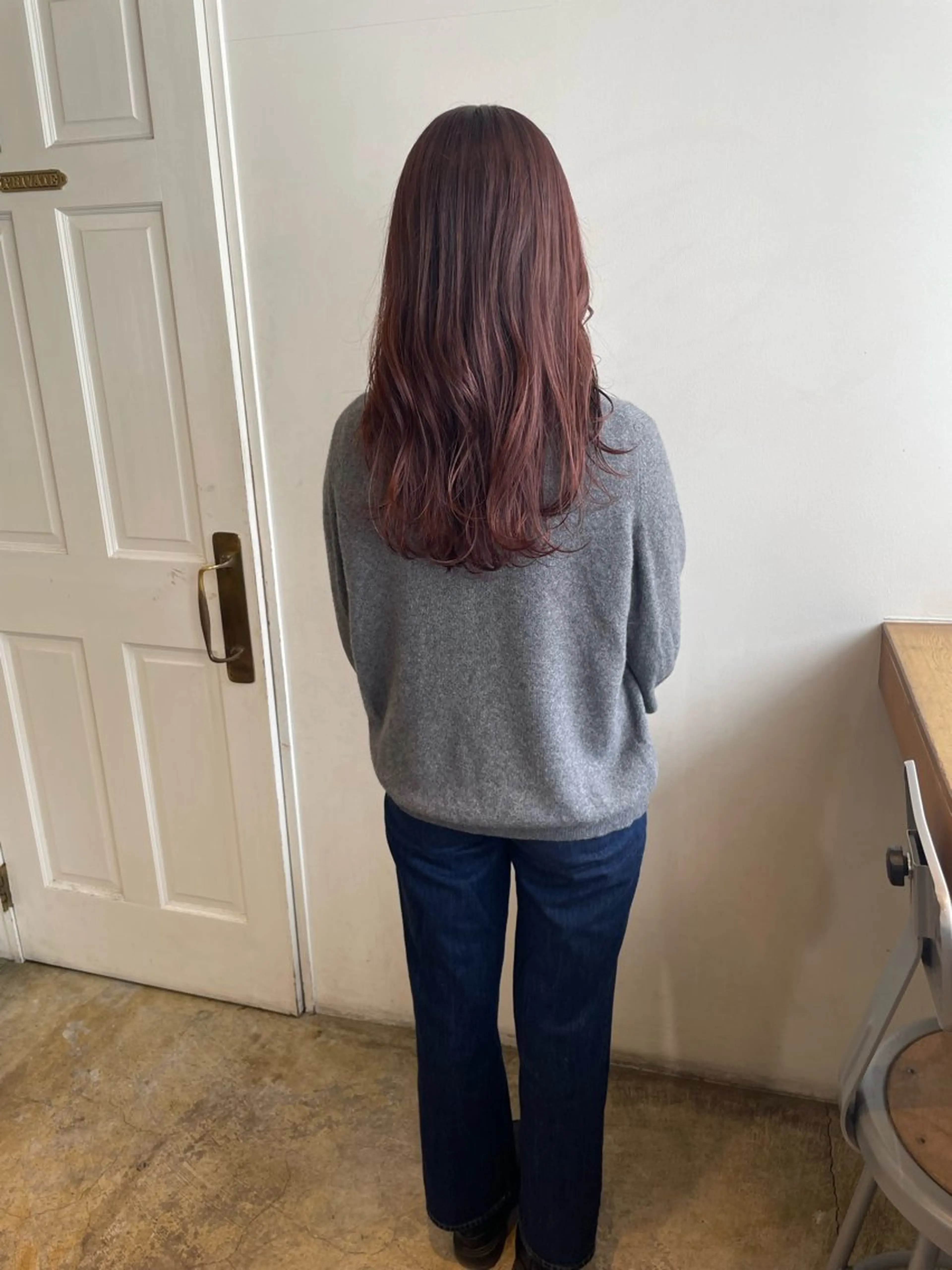 セミロング カラー ラベンダーカラー ラベンダーピンク ピンクカラー カット ヘアカラー トリートメント MIOベージュカラー 柔らかいカラーのヘアスタイル