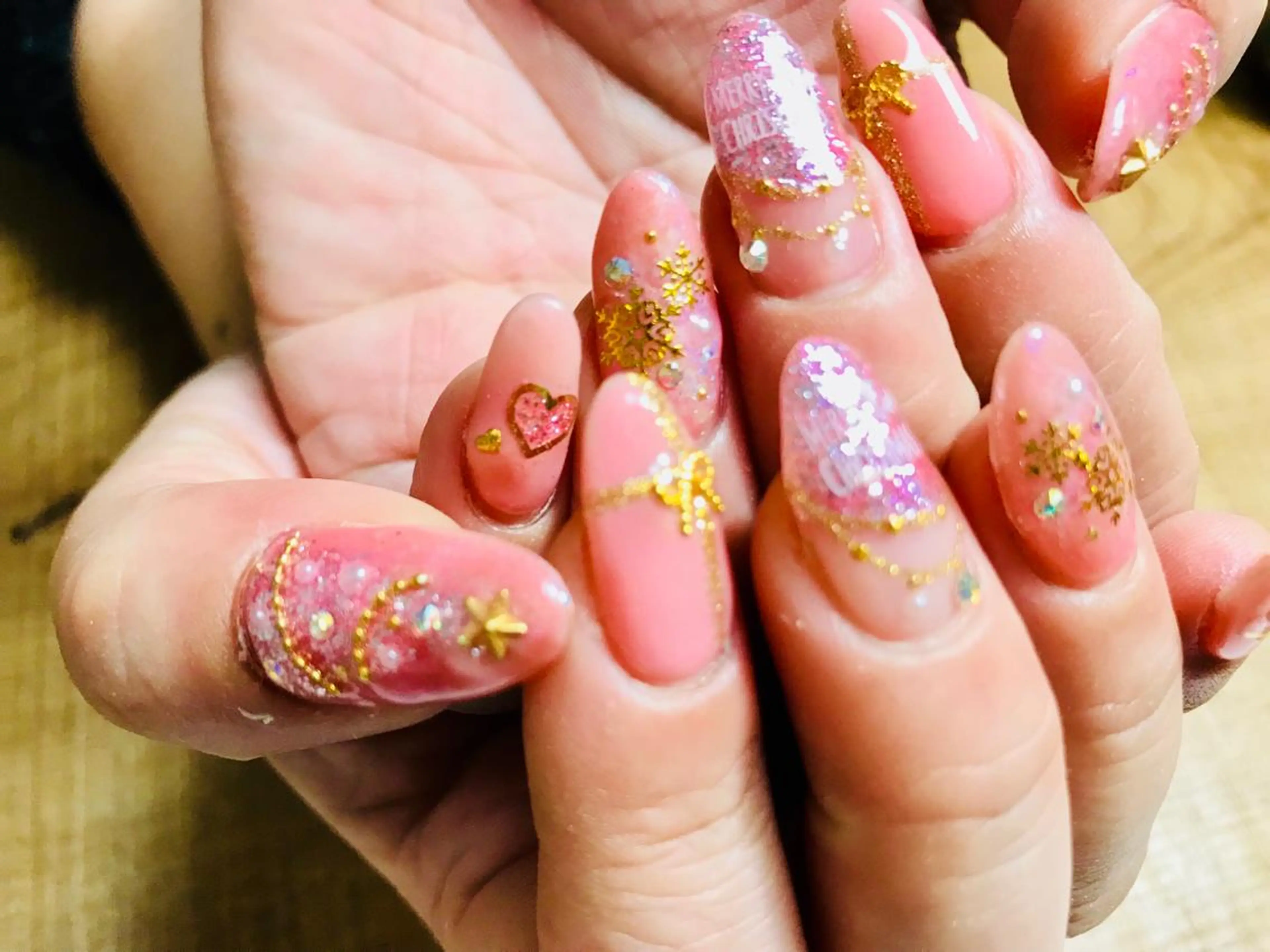 ネイル 冬ネイル クリスマス 安藤 Charlotteのネイルデザイン