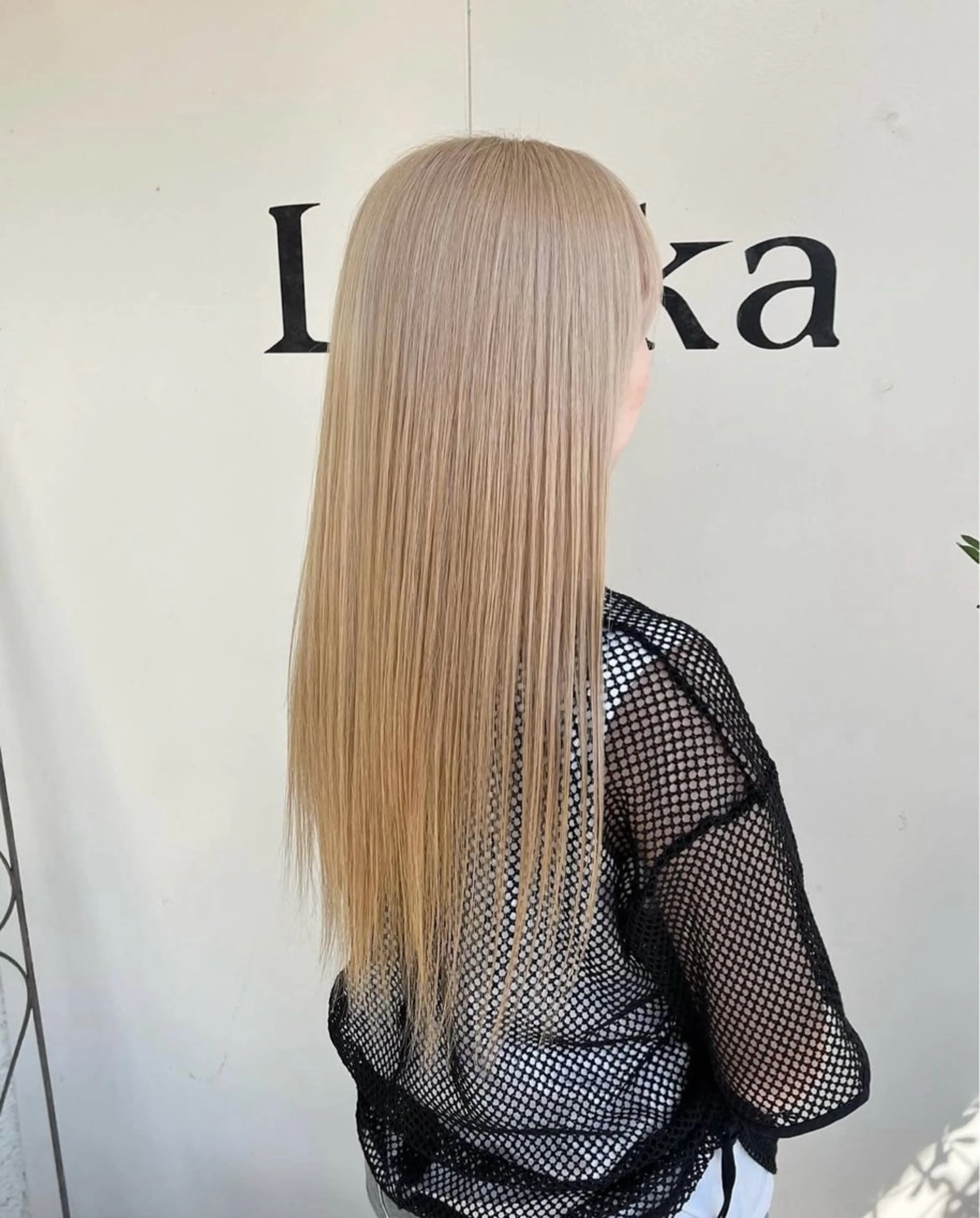 ロング カラー ブロンド カット ヘアカラー トリートメント 谷口晴美　ピンク / 透明感カラーのヘアスタイル