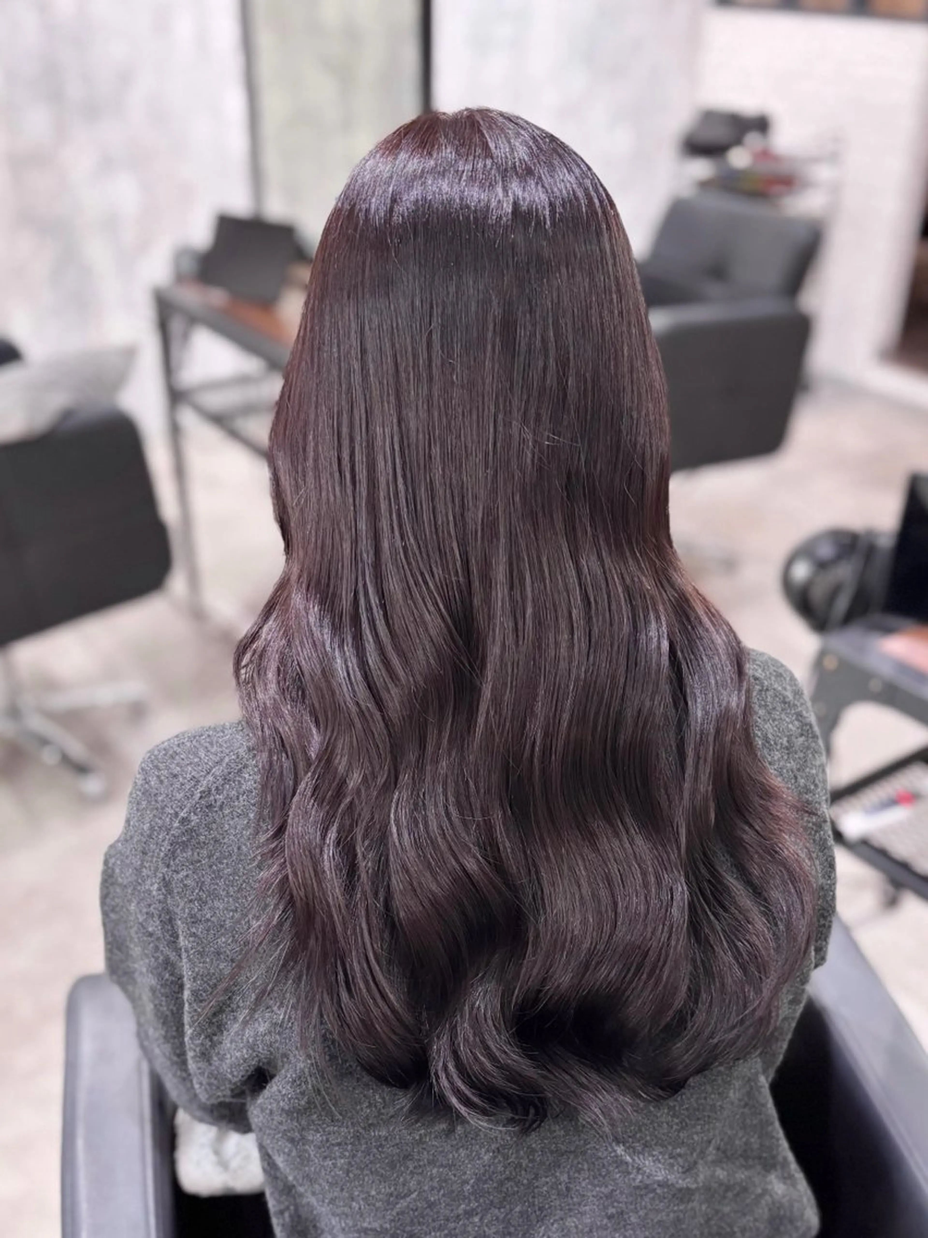 セミロング カラー ベージュカラー 透明感カラー グレージュ ラベンダーカラー カット ヘアカラー トリートメント 詩乃🎀ピンク 暖色系🫧レイヤーのヘアスタイル