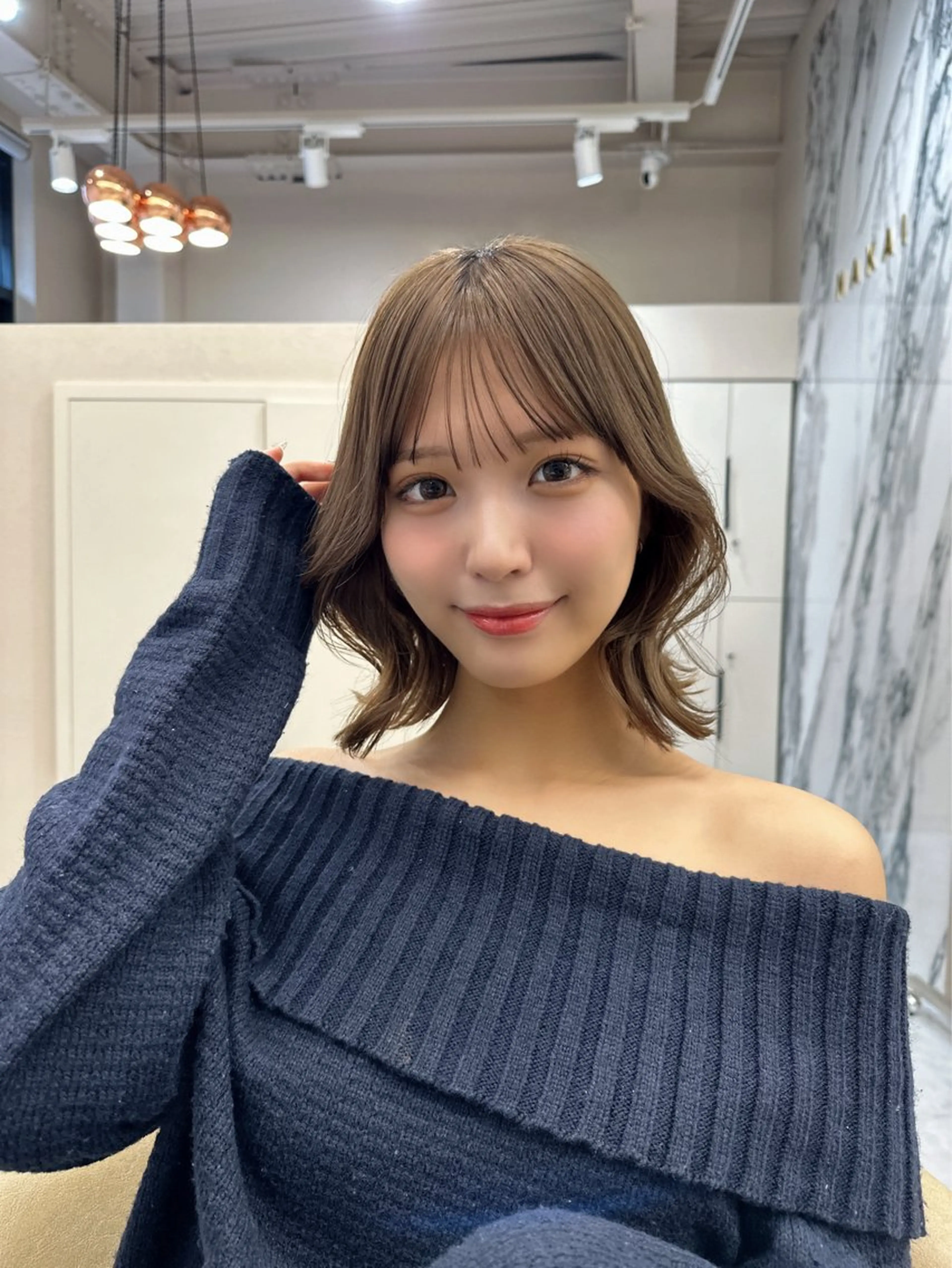 ミディアム ボブ くびれヘア 顔周りカット 🦋顔周りカット/レ イヤー/ユリ🦋のヘアスタイル