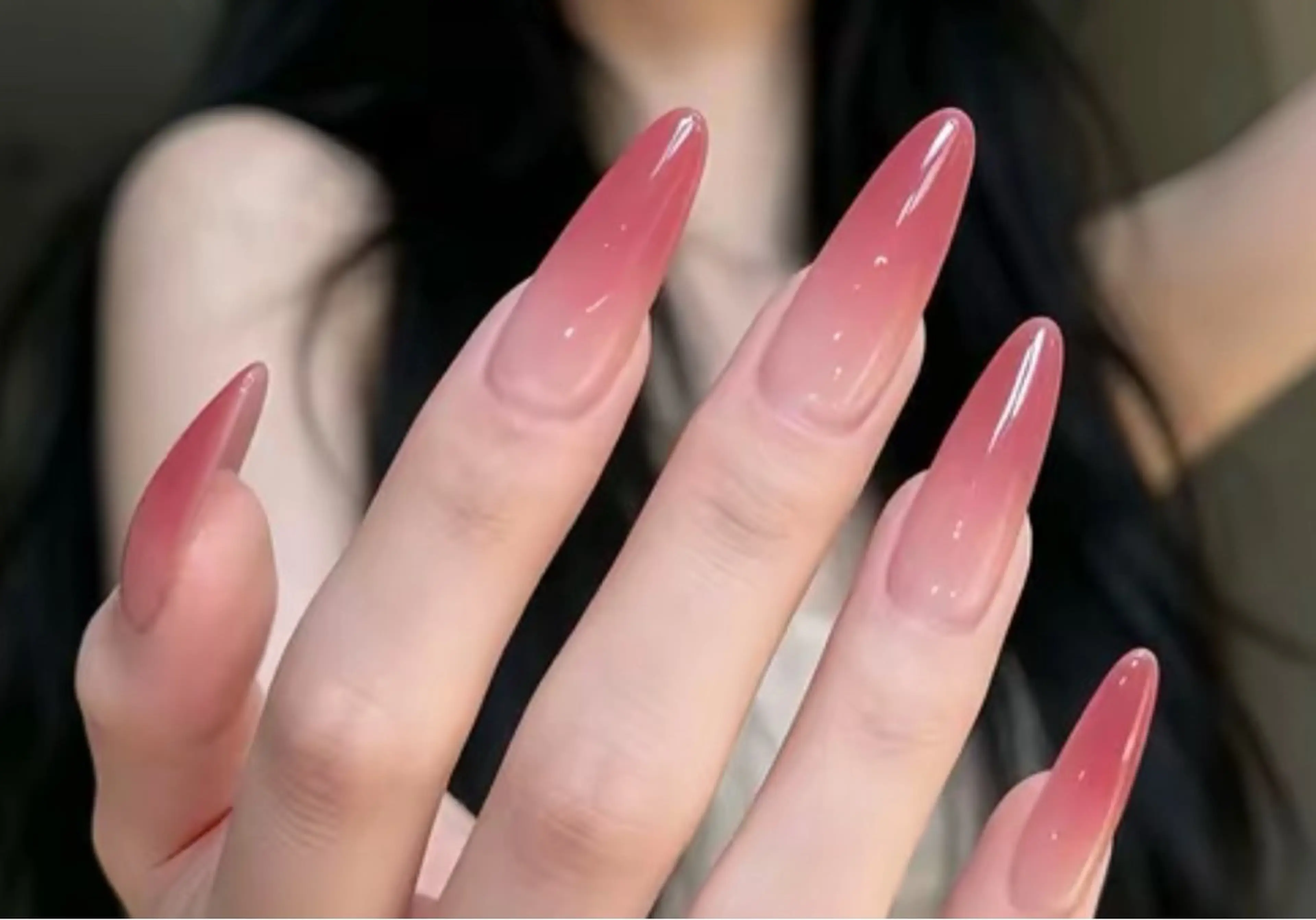 カラー グラデーションカラー ピンクカラー ハンドネイル AIN Nailのネイルデザイン