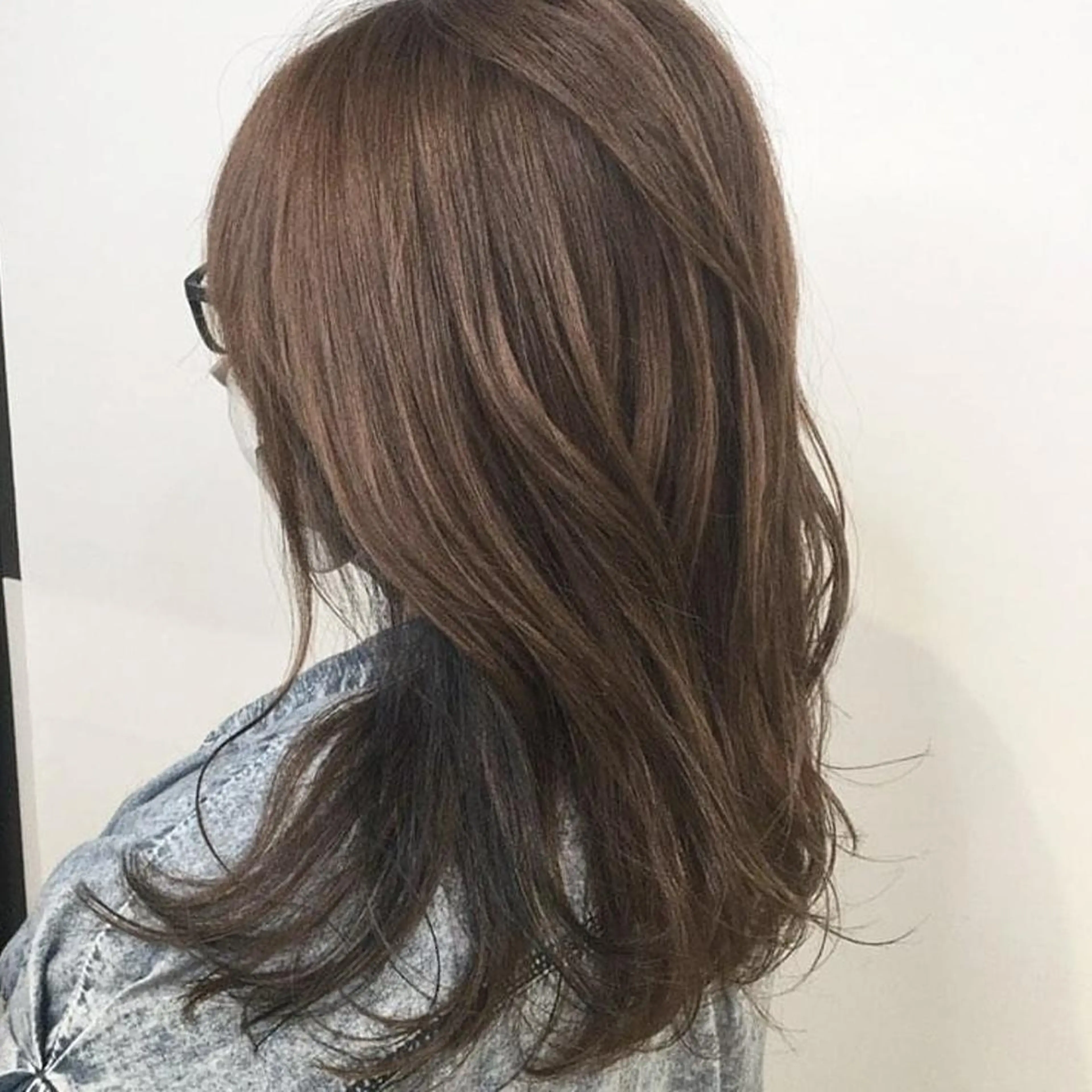 カラー カット ヘアカラー ブリーチ/ヘアケア/ 艶髪/イギチハルのヘアスタイル