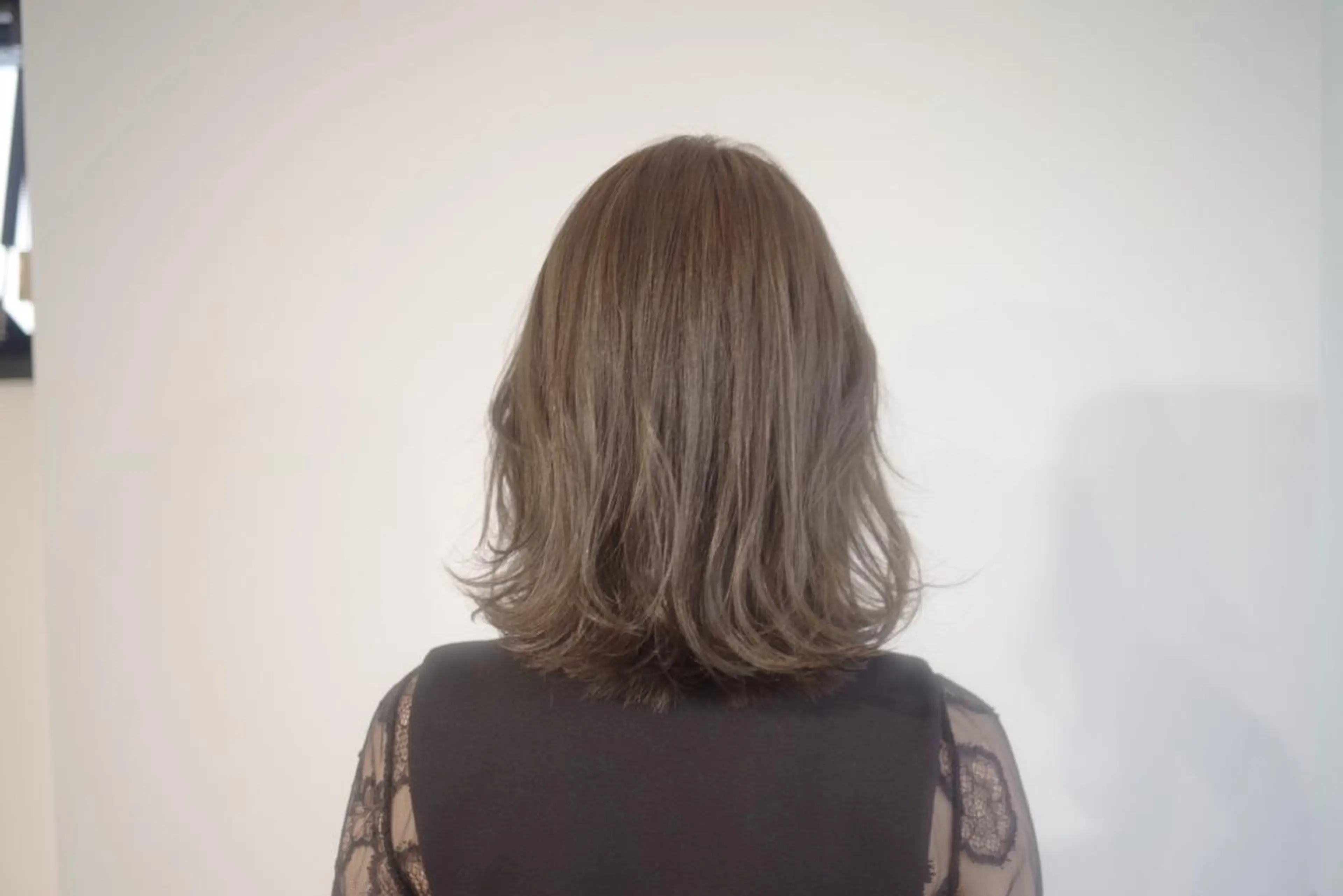 ミディアム etore 矢場町 南沙希のヘアスタイル