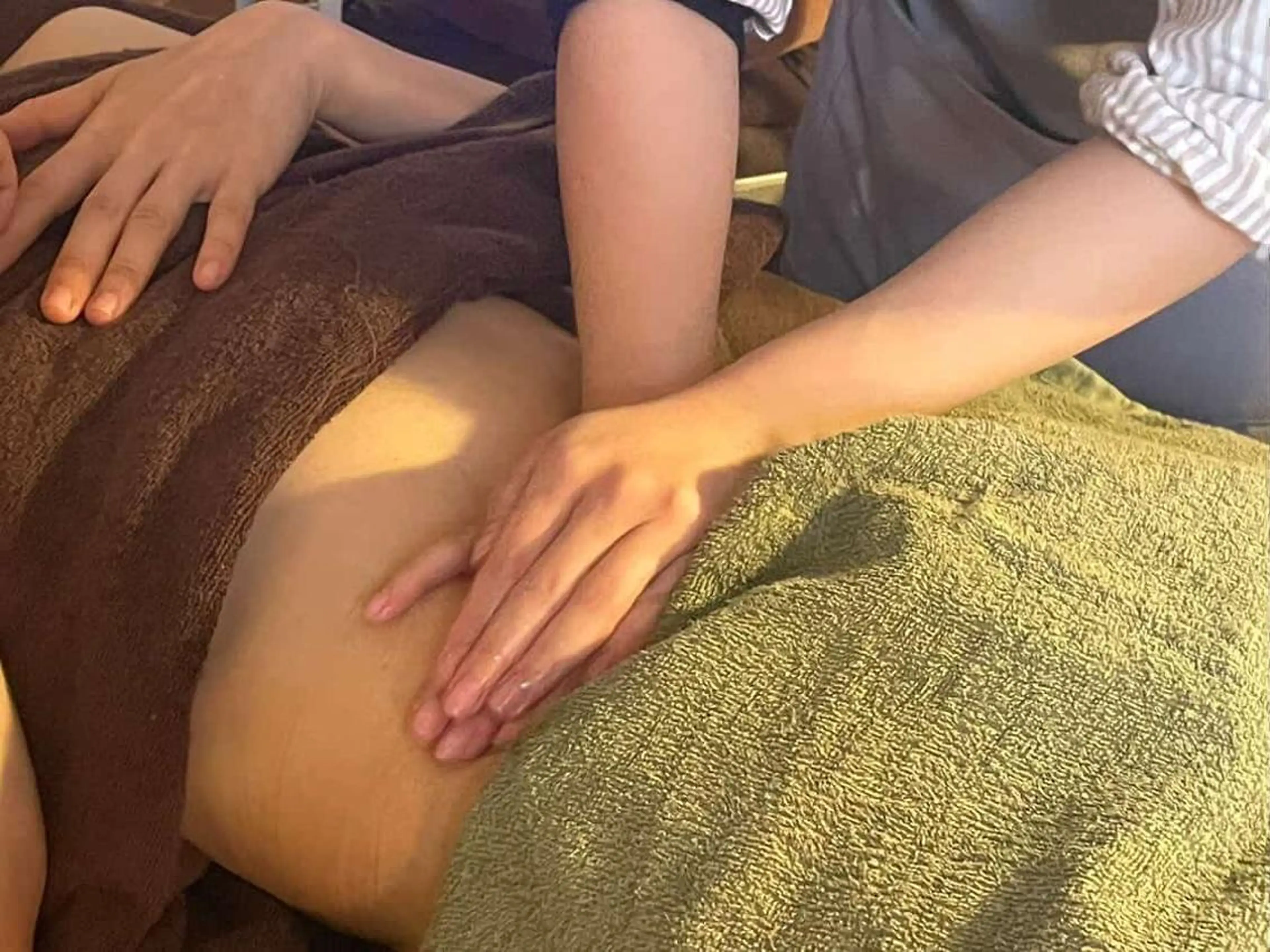 【ボディケア💆人気NO1】EMS付腸揉みオイルマッサージ30分［ぽっこりお腹即スッキリ!内側もきれいに✨️］の写真