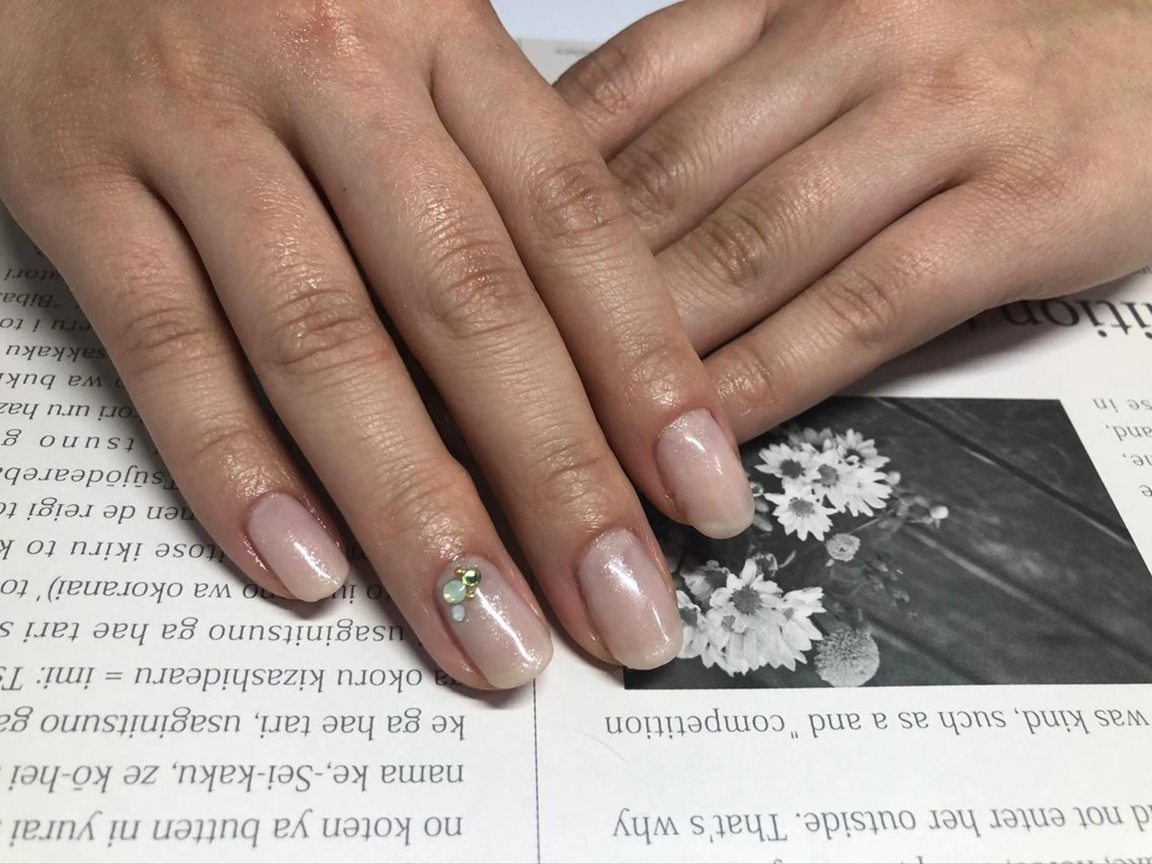 ハンドネイル 奥園 良恵のネイルデザイン