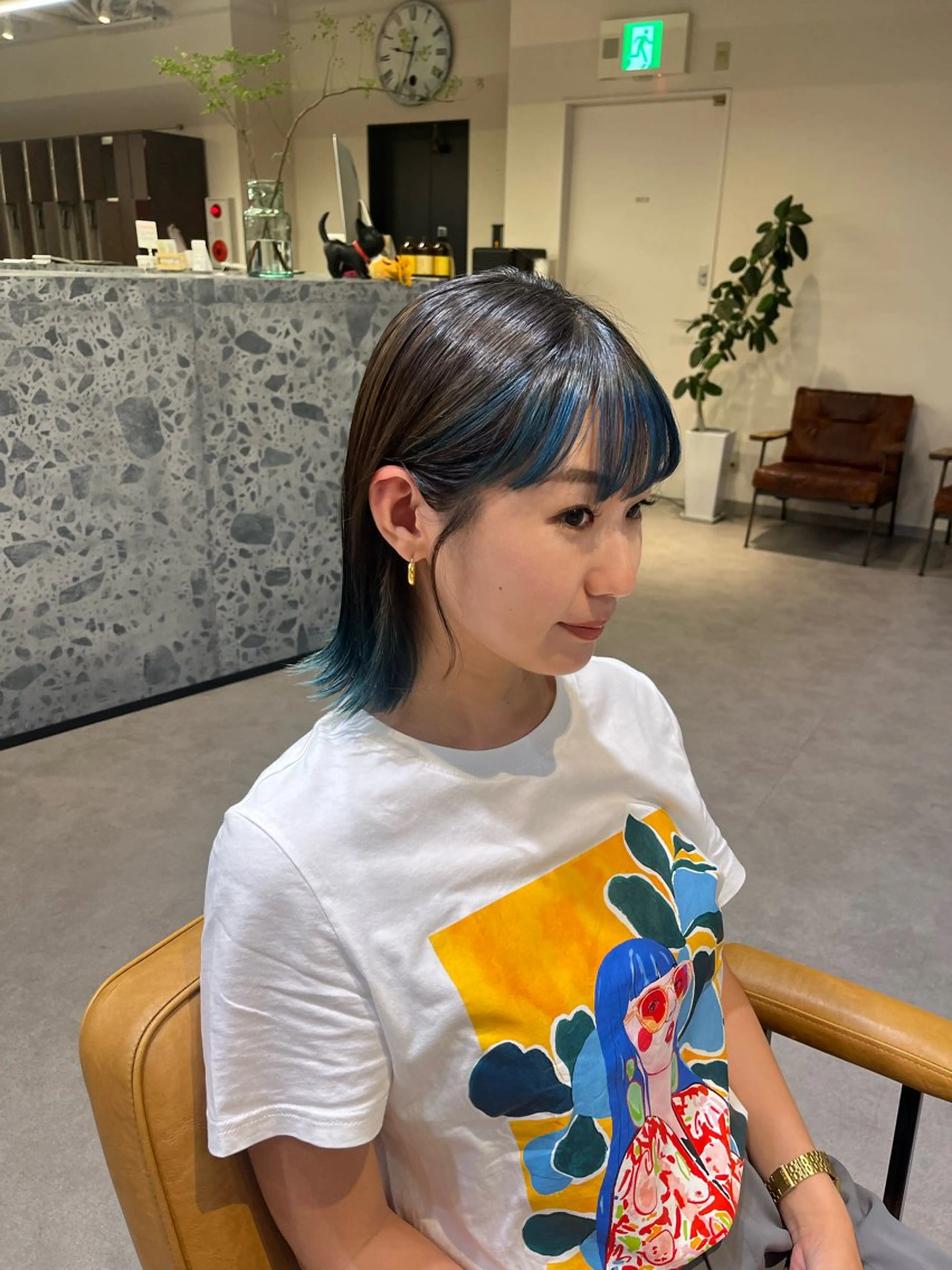 ミディアム SARA 【大阪梅田】のヘアスタイル