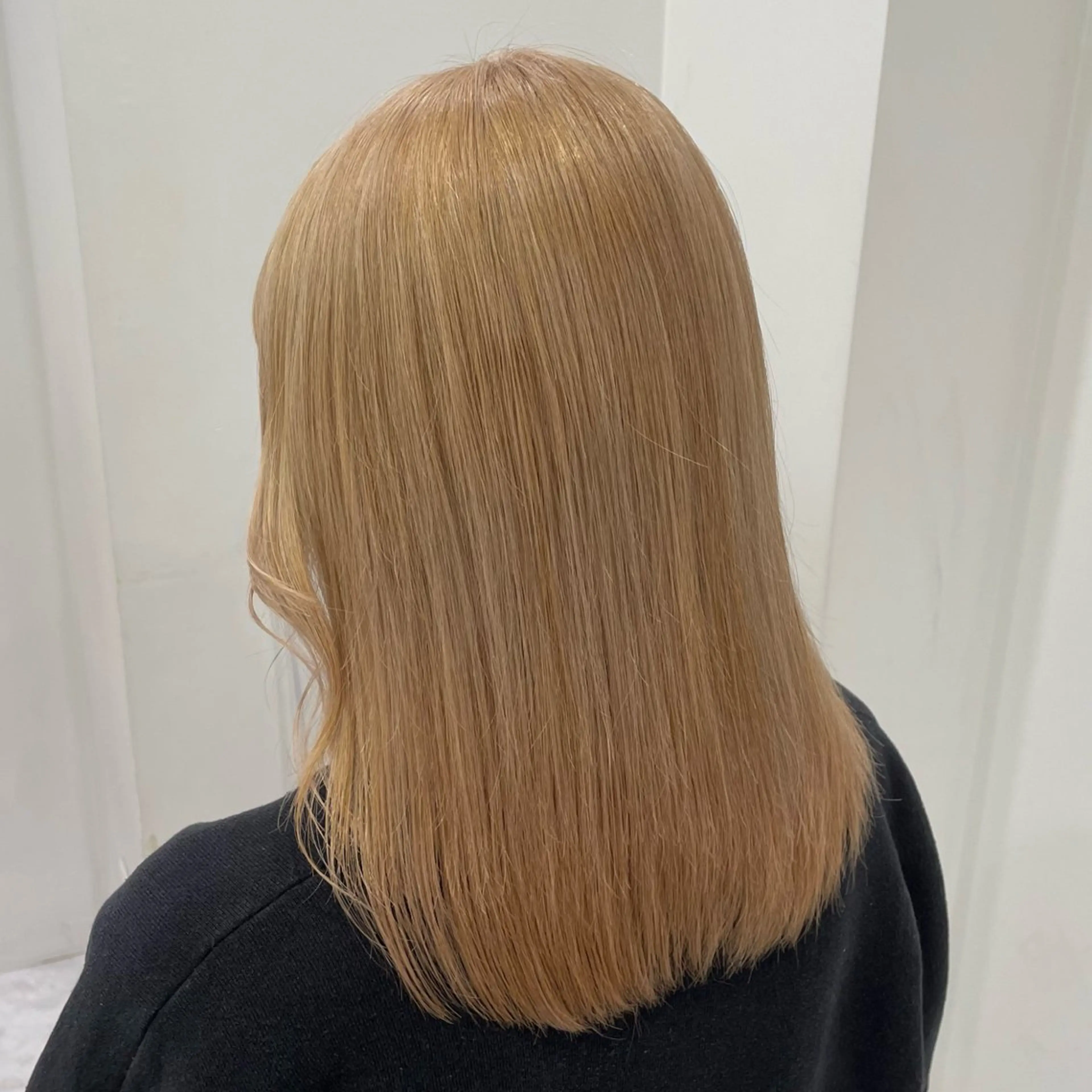 ロング ヘアカラー トリートメント 艶髪ハイトーンカラー 渋谷🎀ririkaのヘアスタイル