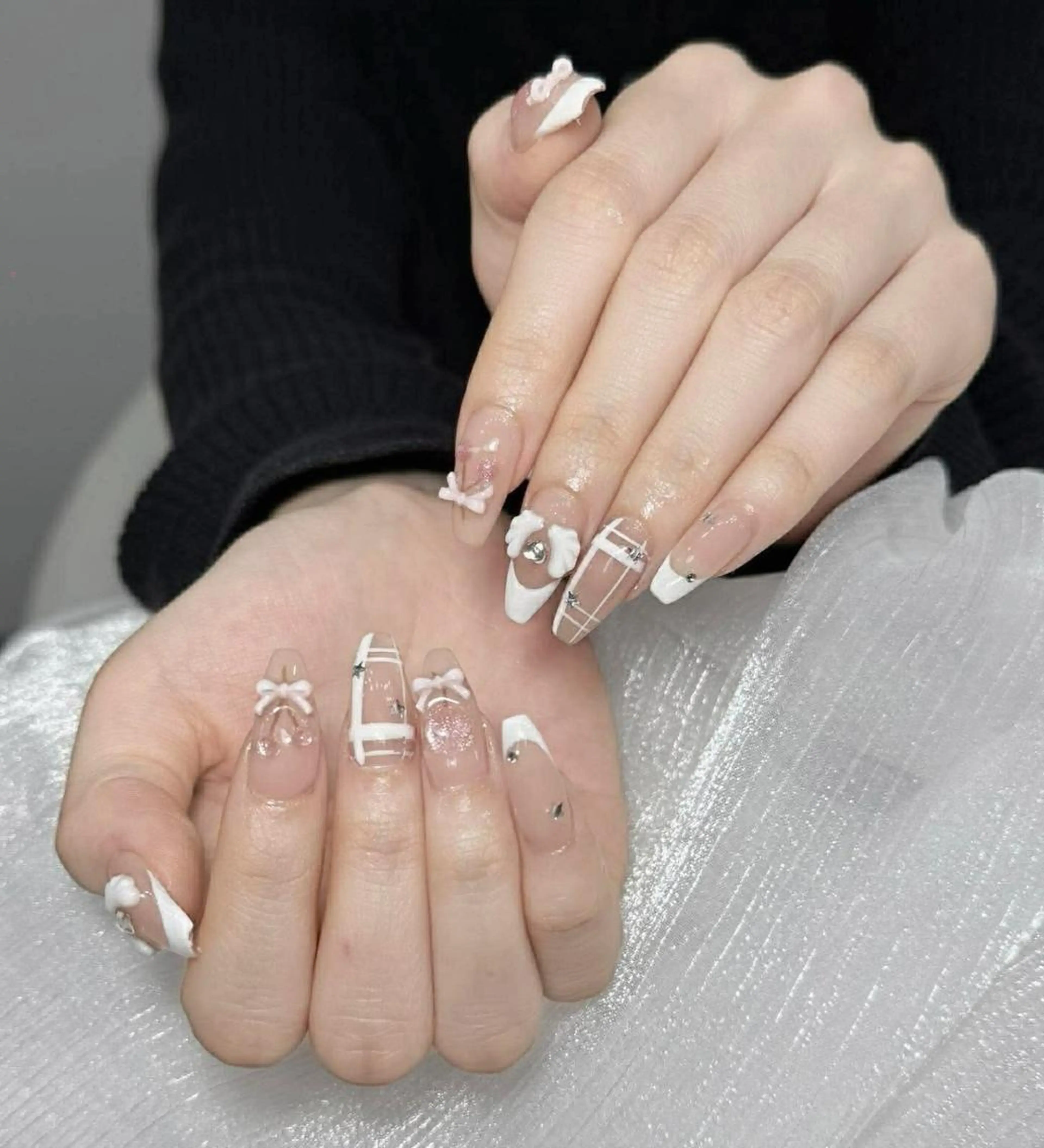 ロング カラー 韓国風ヘア ハンドネイル Bling Salonのネイルデザイン