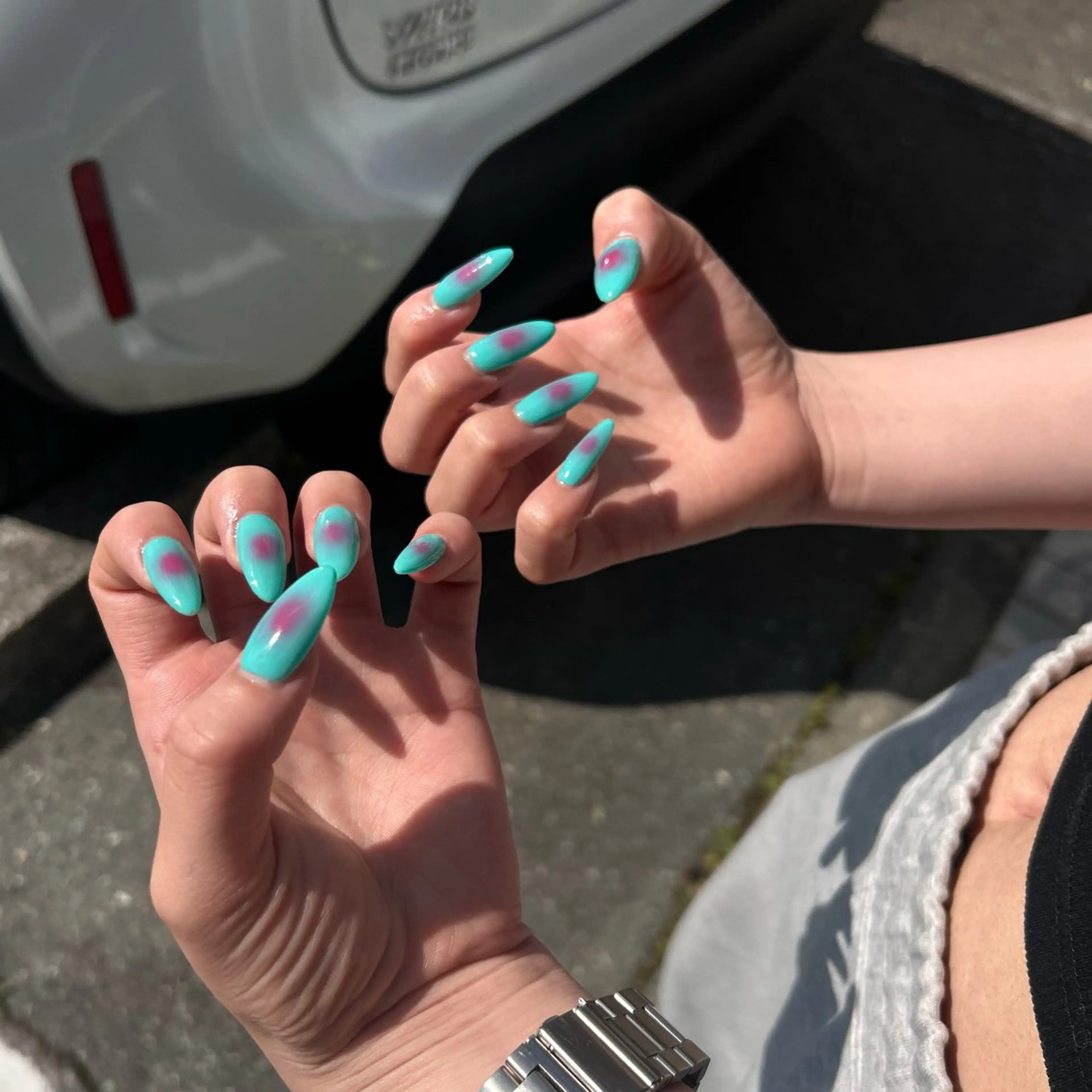 ネイル チークネイル ハンドネイル Megu 【 cutill 】のネイルデザイン