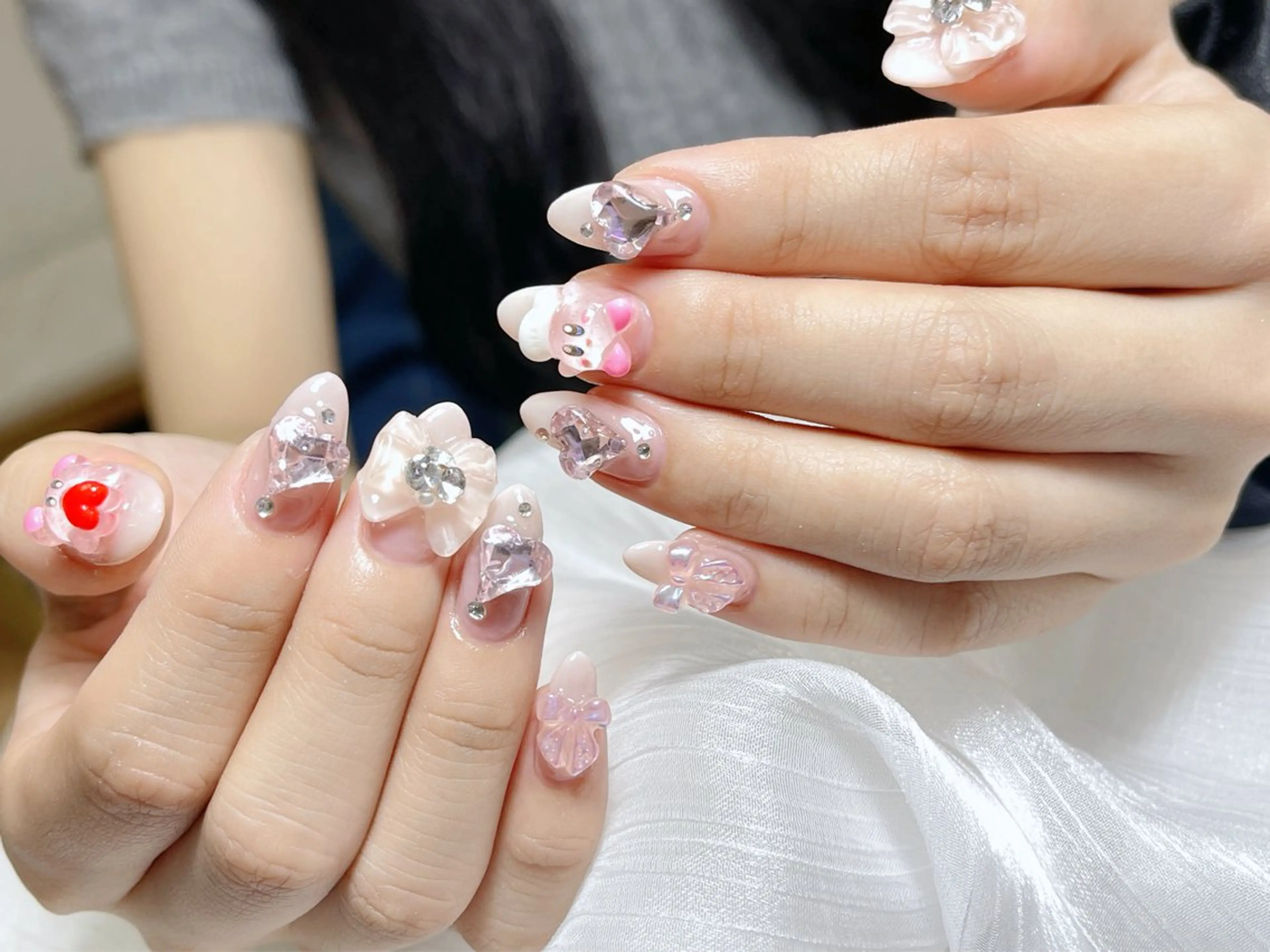 ネイル ハンドネイル 🎀ネイルサロン エクラYUI🎀のネイルデザイン