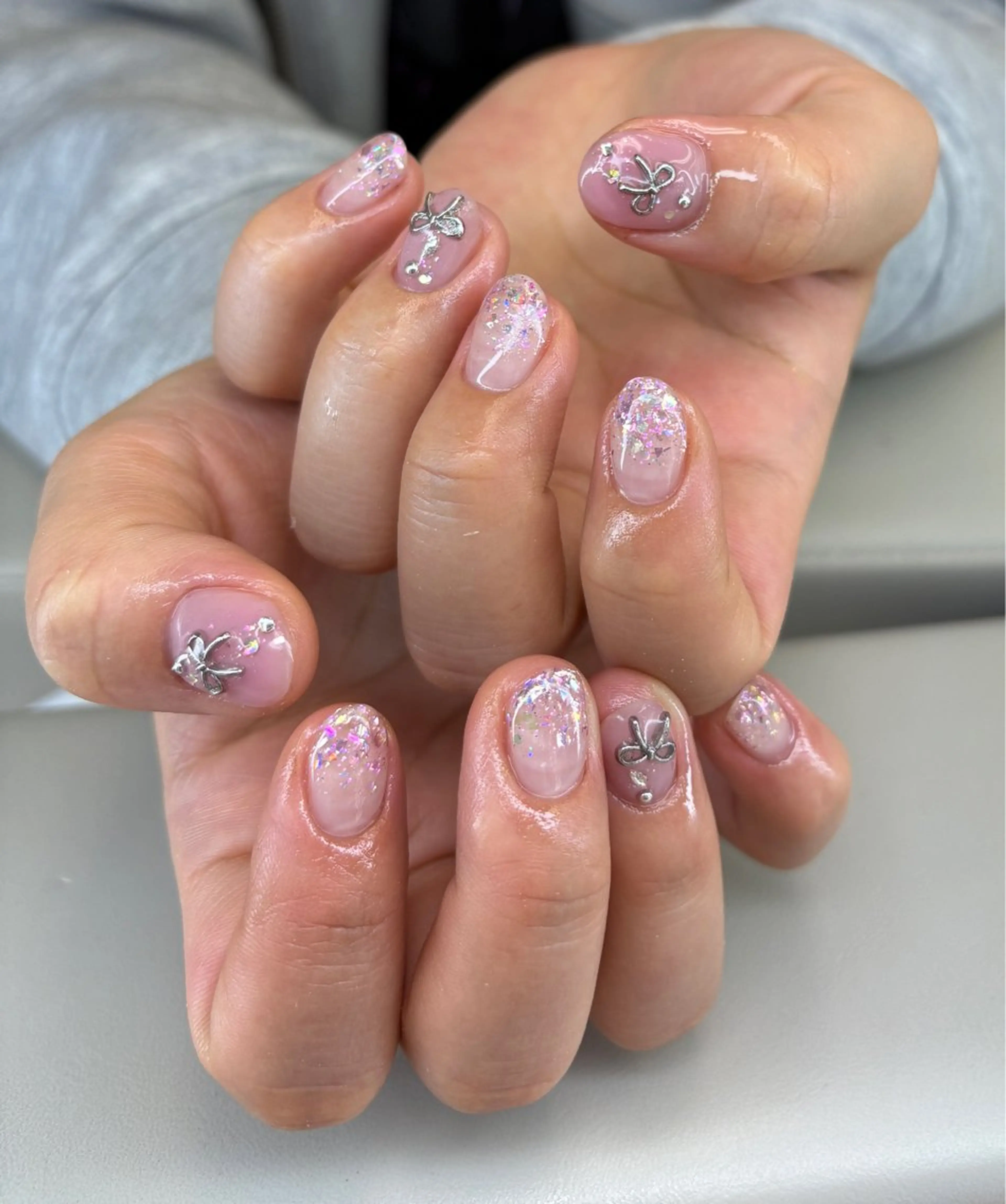 ネイル ハンドネイル AngelChris ビューティーサロンのネイルデザイン