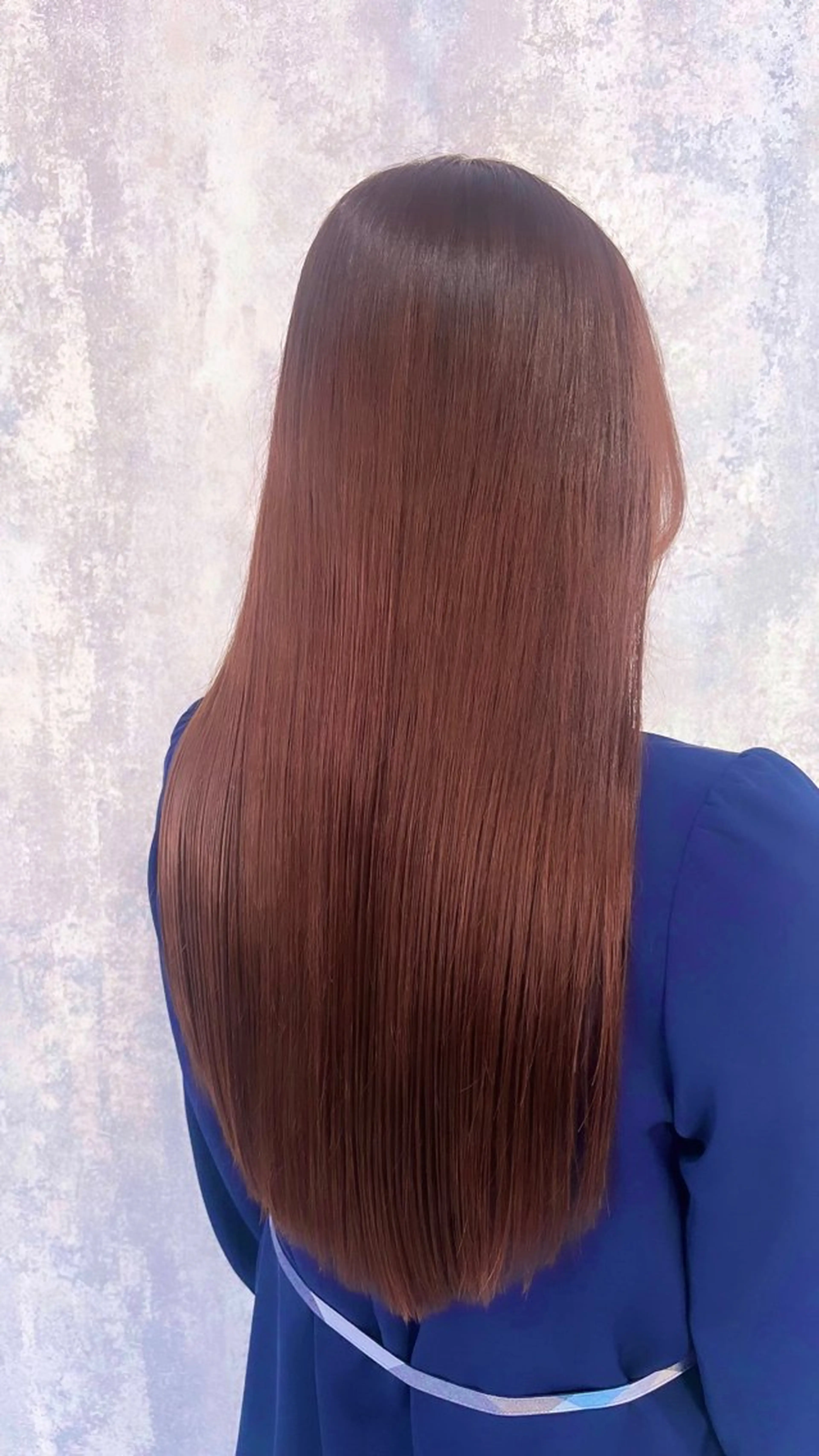 セミロング カラー ブリーチ ブラウンカラー ブリーチなしカラー ピンクカラー ピンクブラウン ヘアカラー 詩乃🎀ピンク 暖色系🫧レイヤーのヘアスタイル