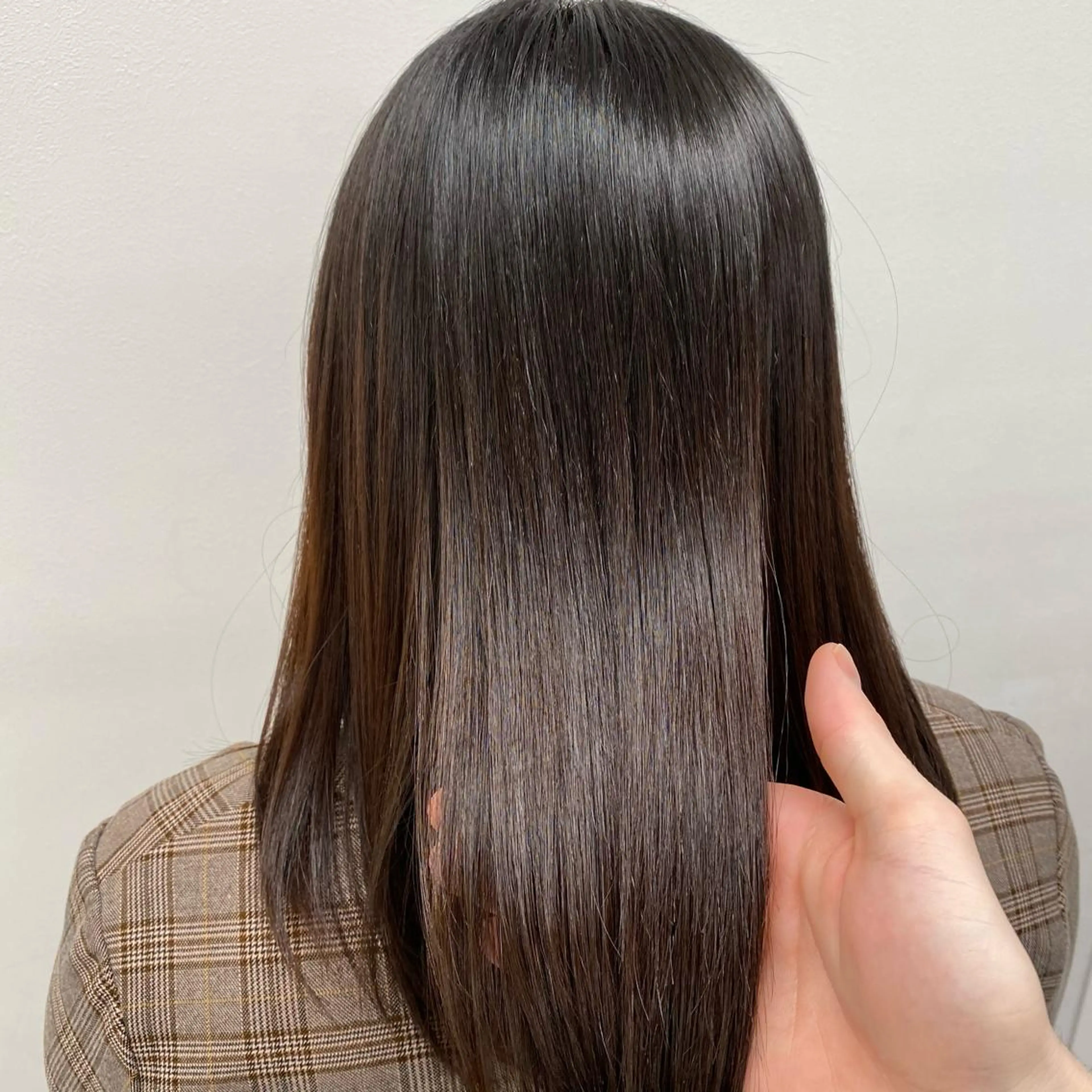 ミディアム 髪質改善 トリートメント 透明感×韓流ハイ トーン🫧RYUTAのヘアスタイル