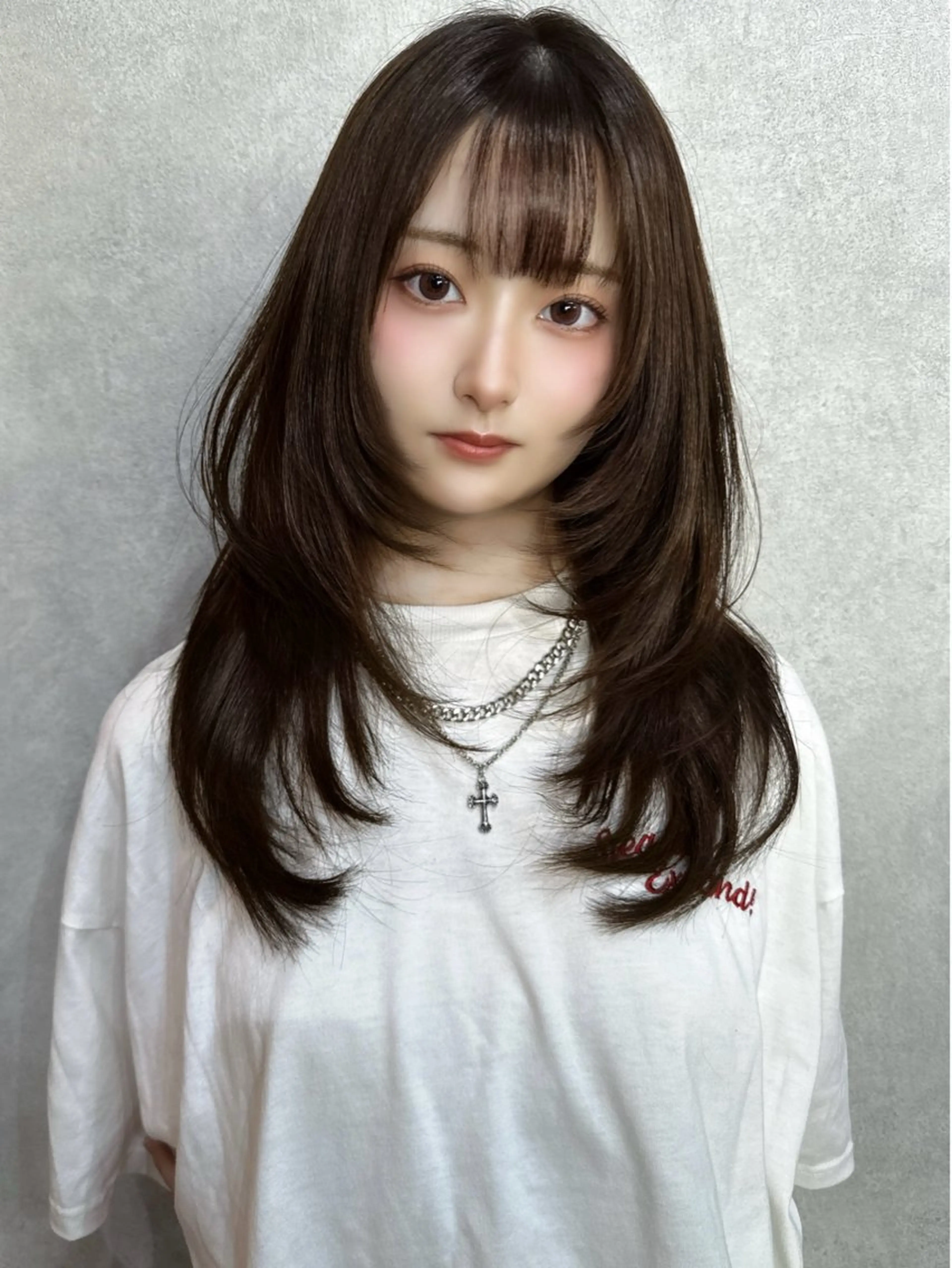 ロング カラー ハッシュカット AIRI layer cut hairのヘアスタイル