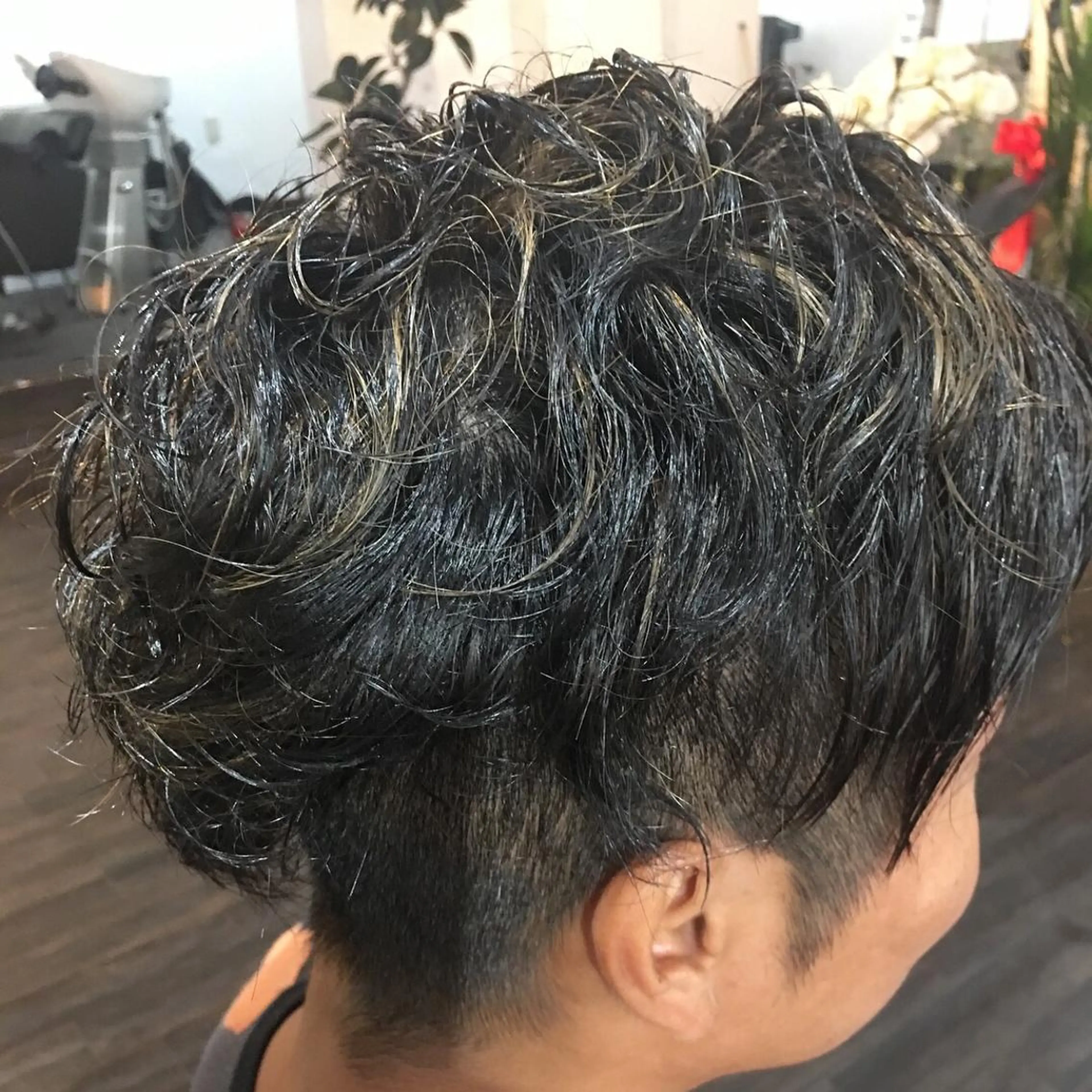 ショート カラー パーマ メンズ 鶴見 和美のヘアスタイル