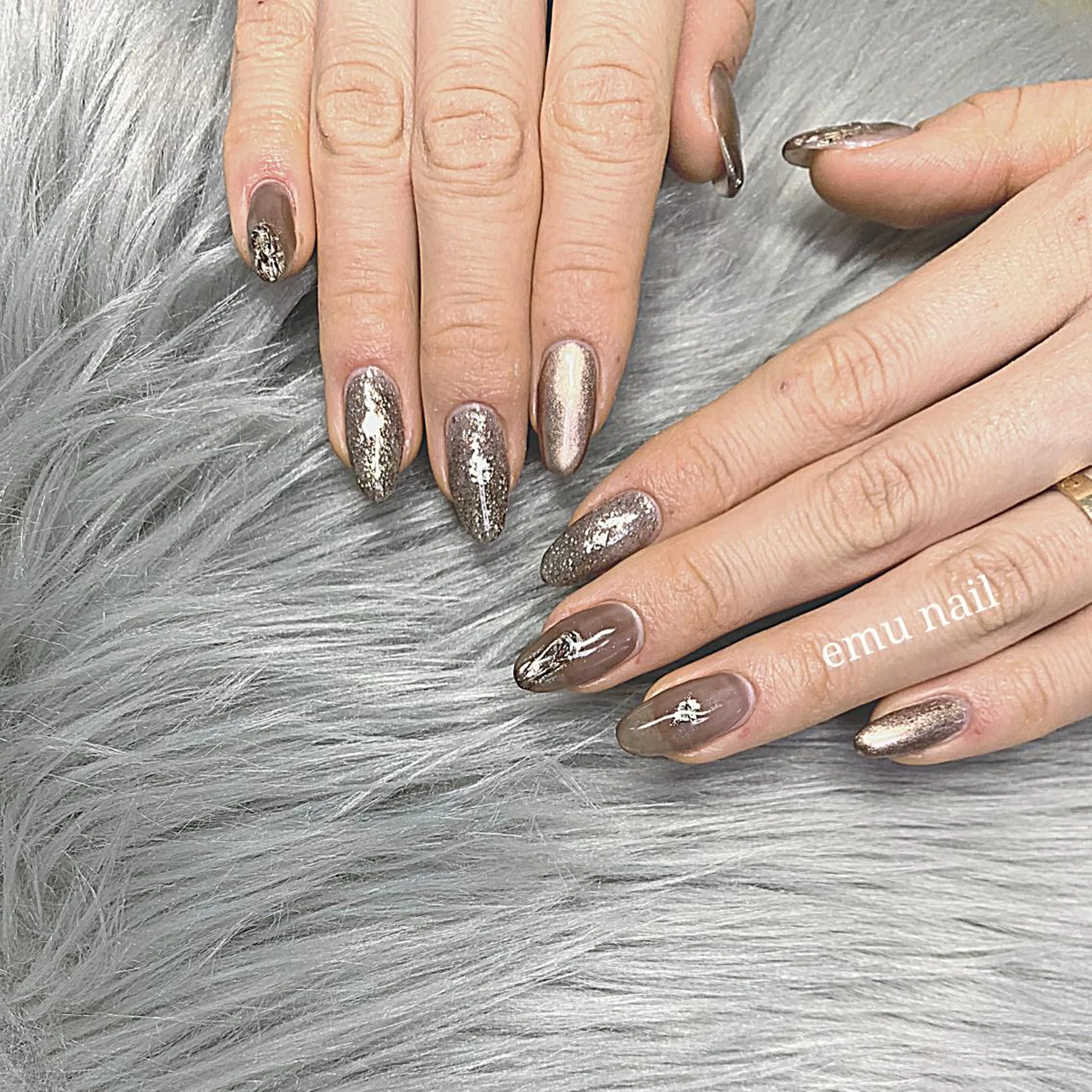 ネイル ラメ(グリッター) ニュアンスネイル emu nailのネイルデザイン