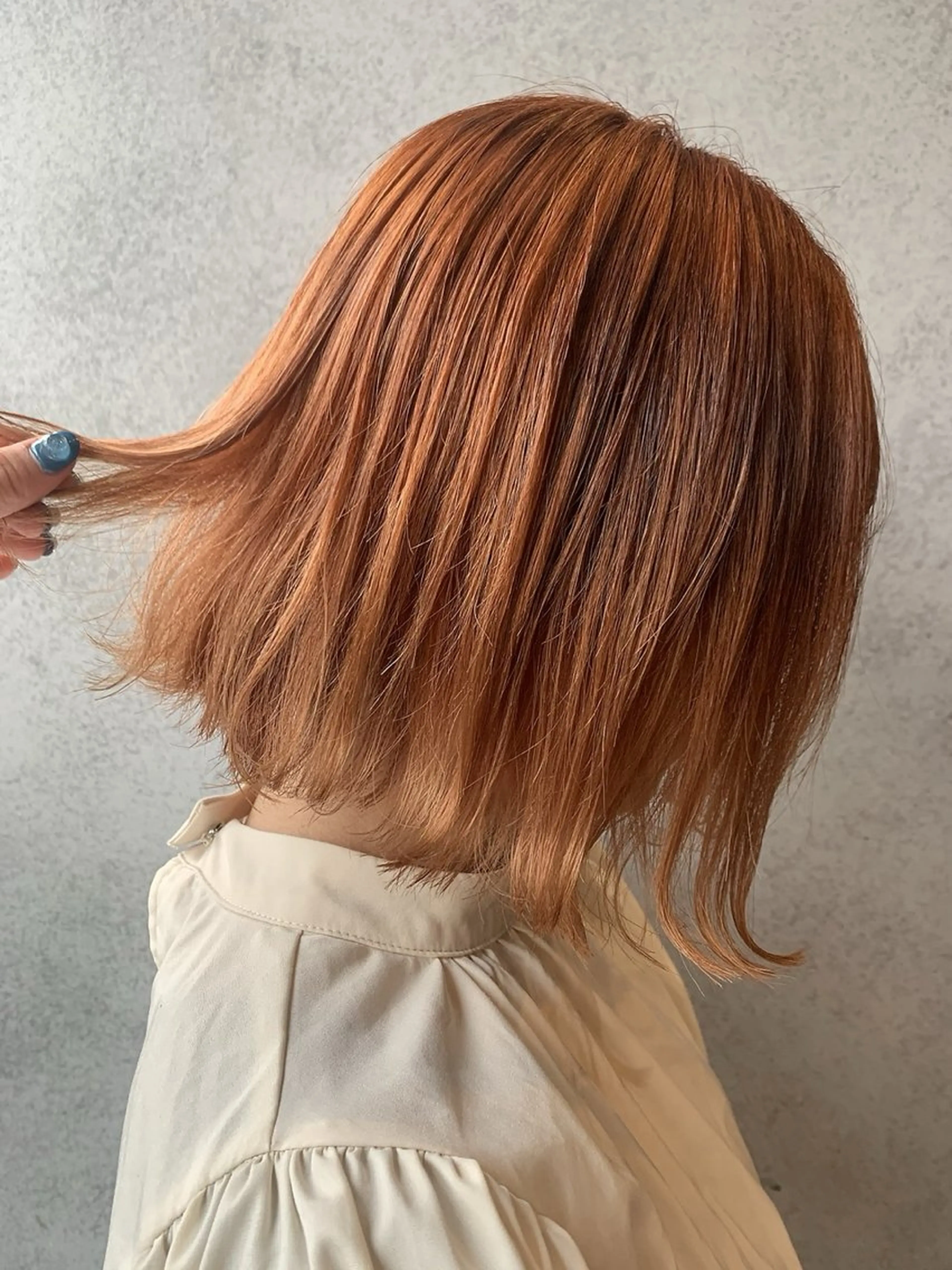 ミディアム カラー 🩵つなぎショート✨ パーマスタイル みくのヘアスタイル