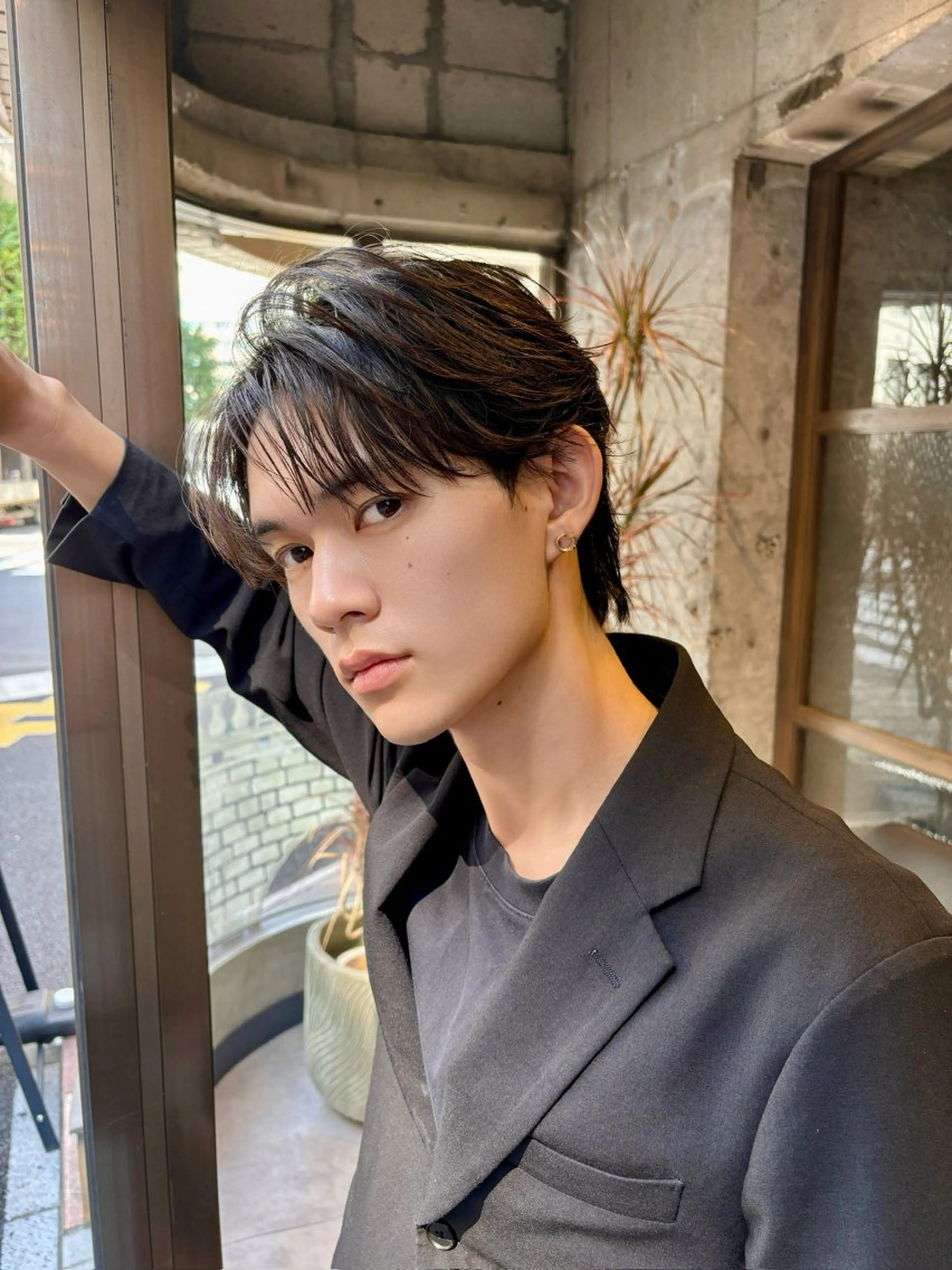 ミディアム メンズ ミディアムパーマ メンズパーマ カット パーマ ヘアセット メンズヘア/岩舘 真斗のヘアスタイル