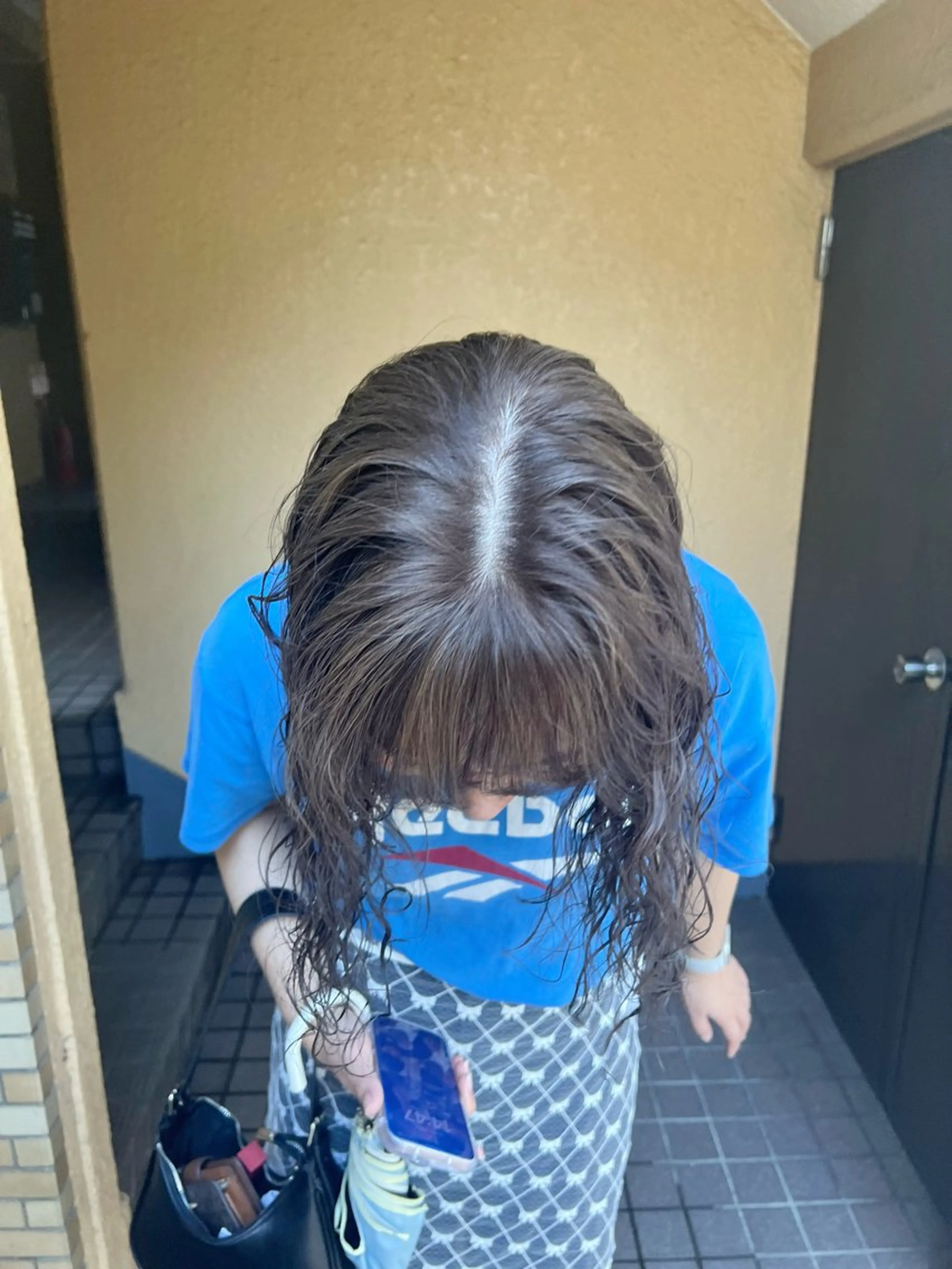 ミディアム カラー パーマ ベージュカラー ブリーチ 南部 綾音のヘアスタイル