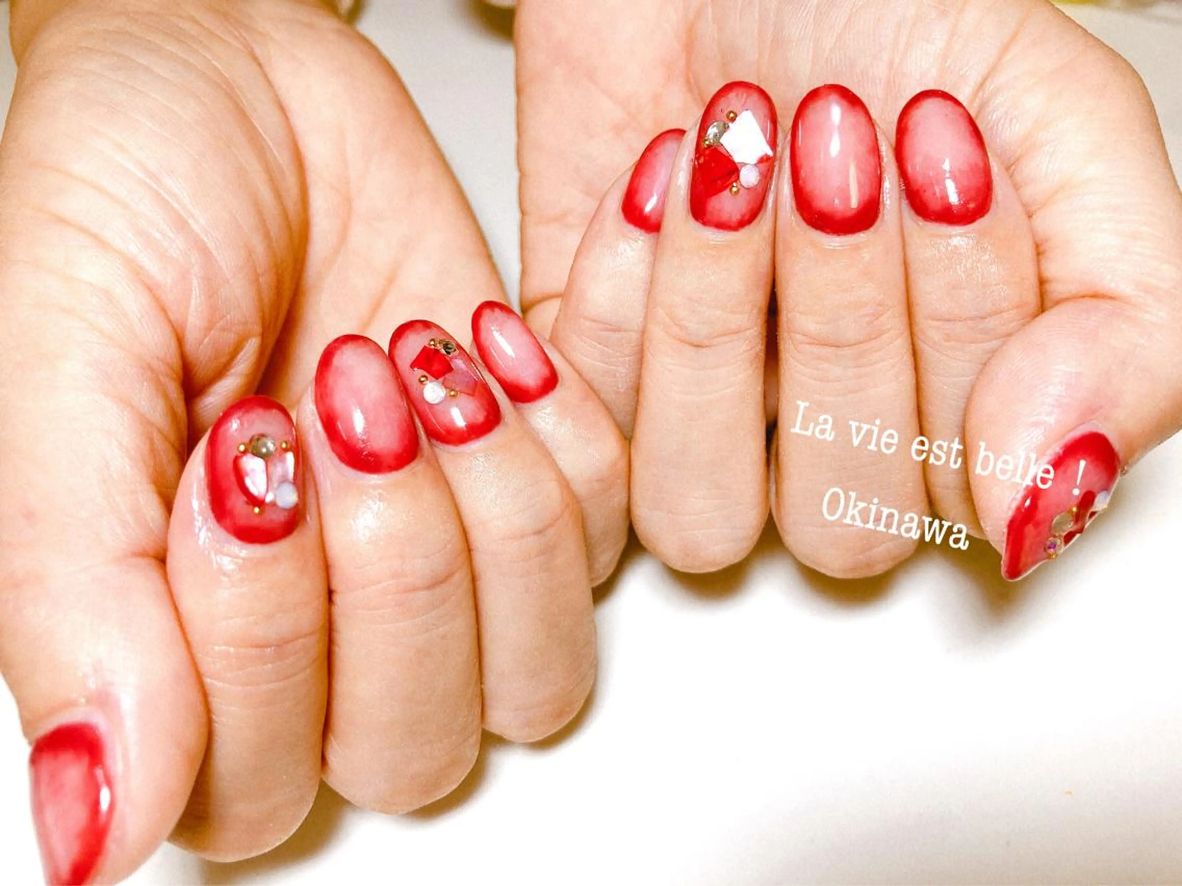 ネイル グラデーション アトリエ ラヴィエベルのネイルデザイン