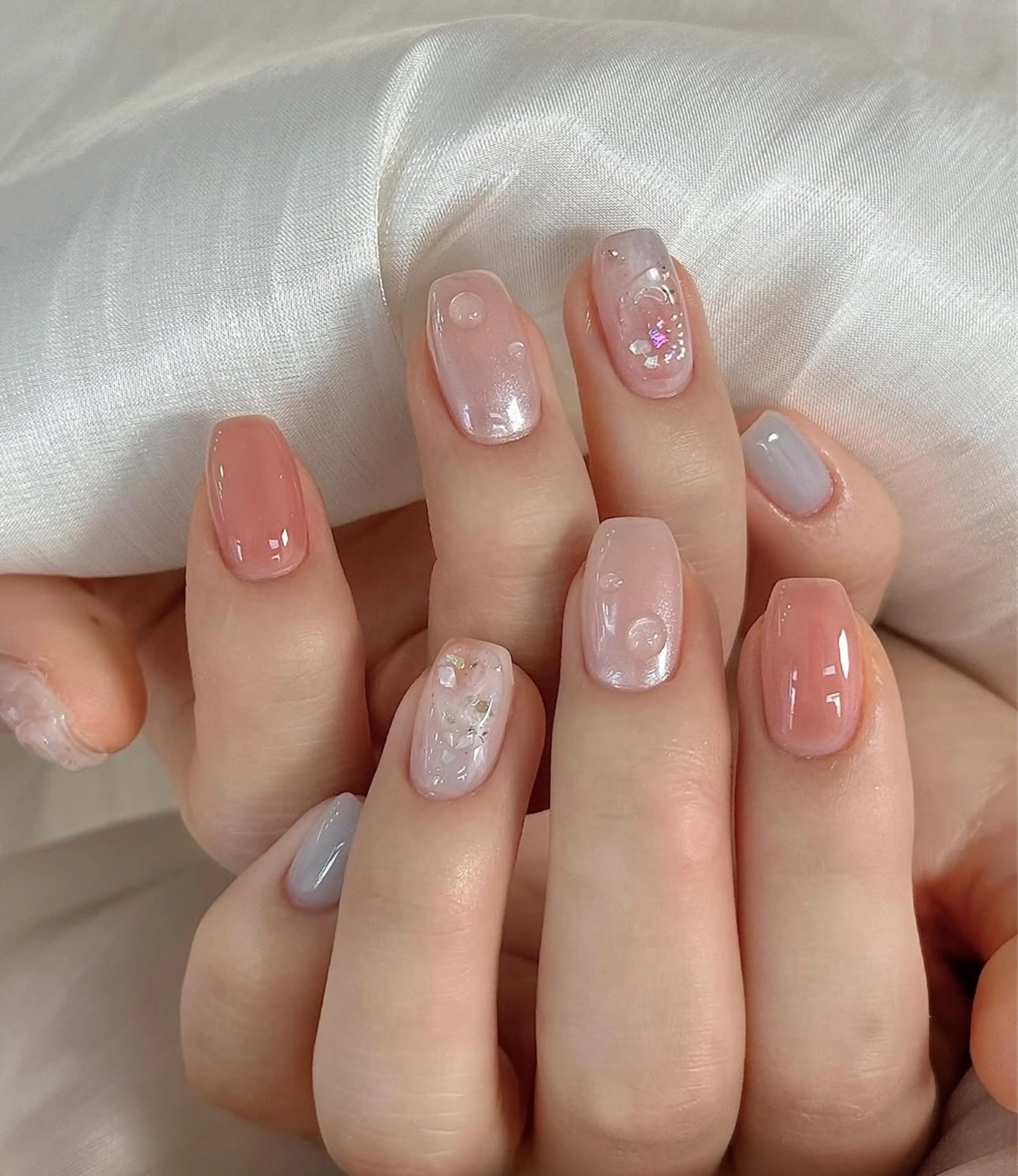 ネイル チークネイル フレンチネイル グラデーション 韓国ネイル マグネットネイル Hana Nailのネイルデザイン
