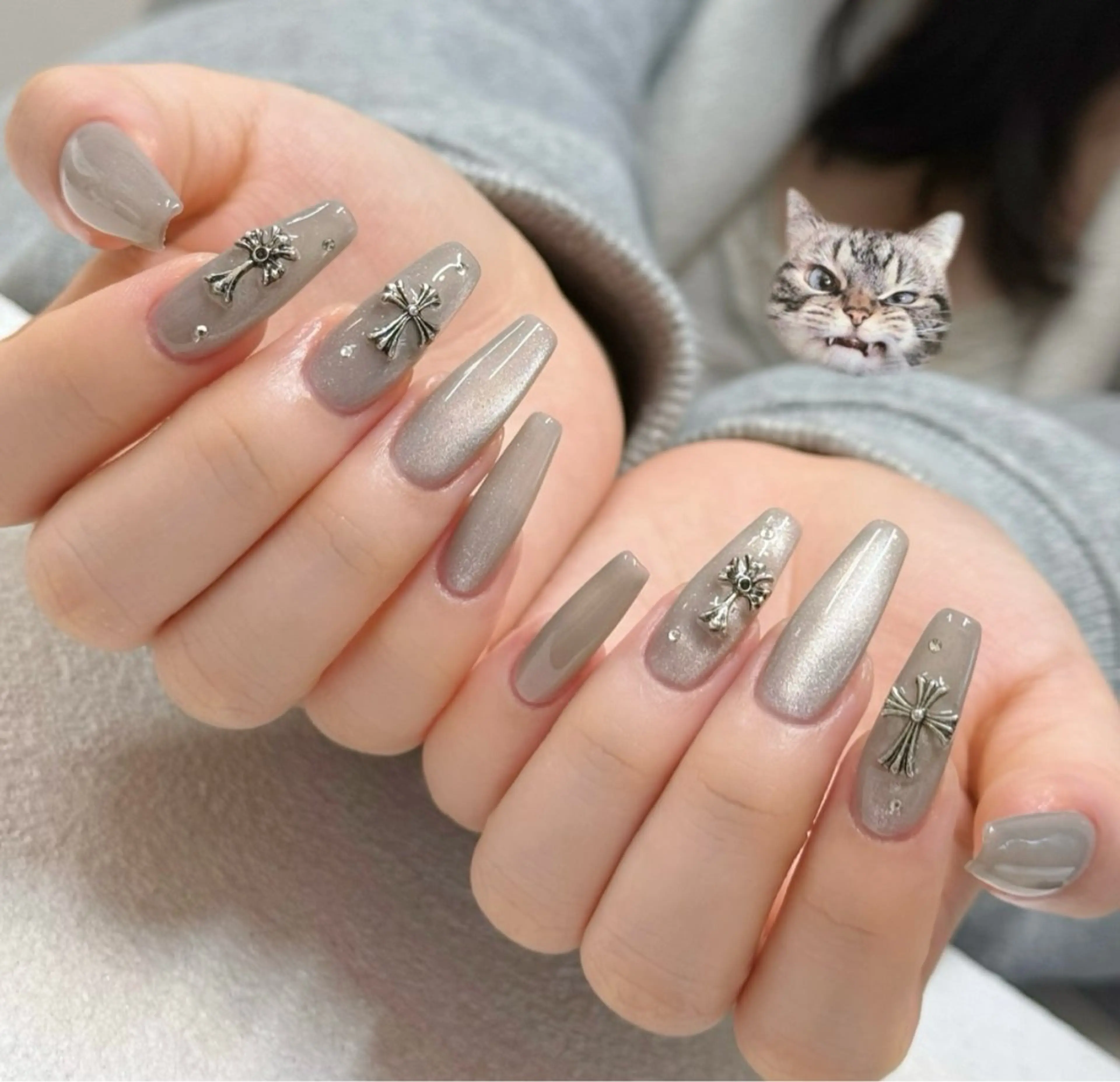 ネイル オーロラネイル ブルー チークネイル フットネイル フレンチネイル ハンドネイル JAN 168 池袋のネイルデザイン