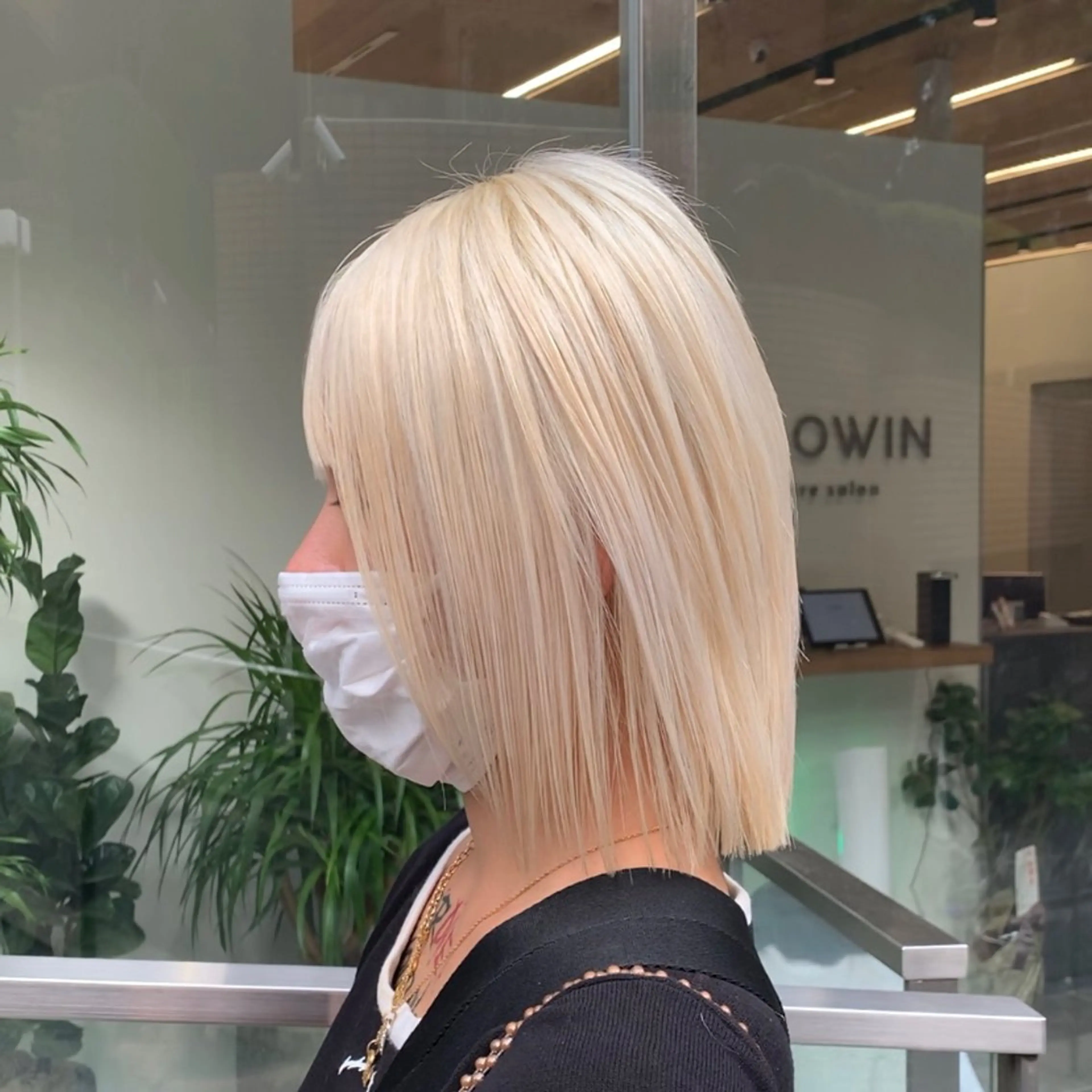 ミディアム カラー カット ヘアカラー トリートメント れい🫧 ハイトーン特化のヘアスタイル