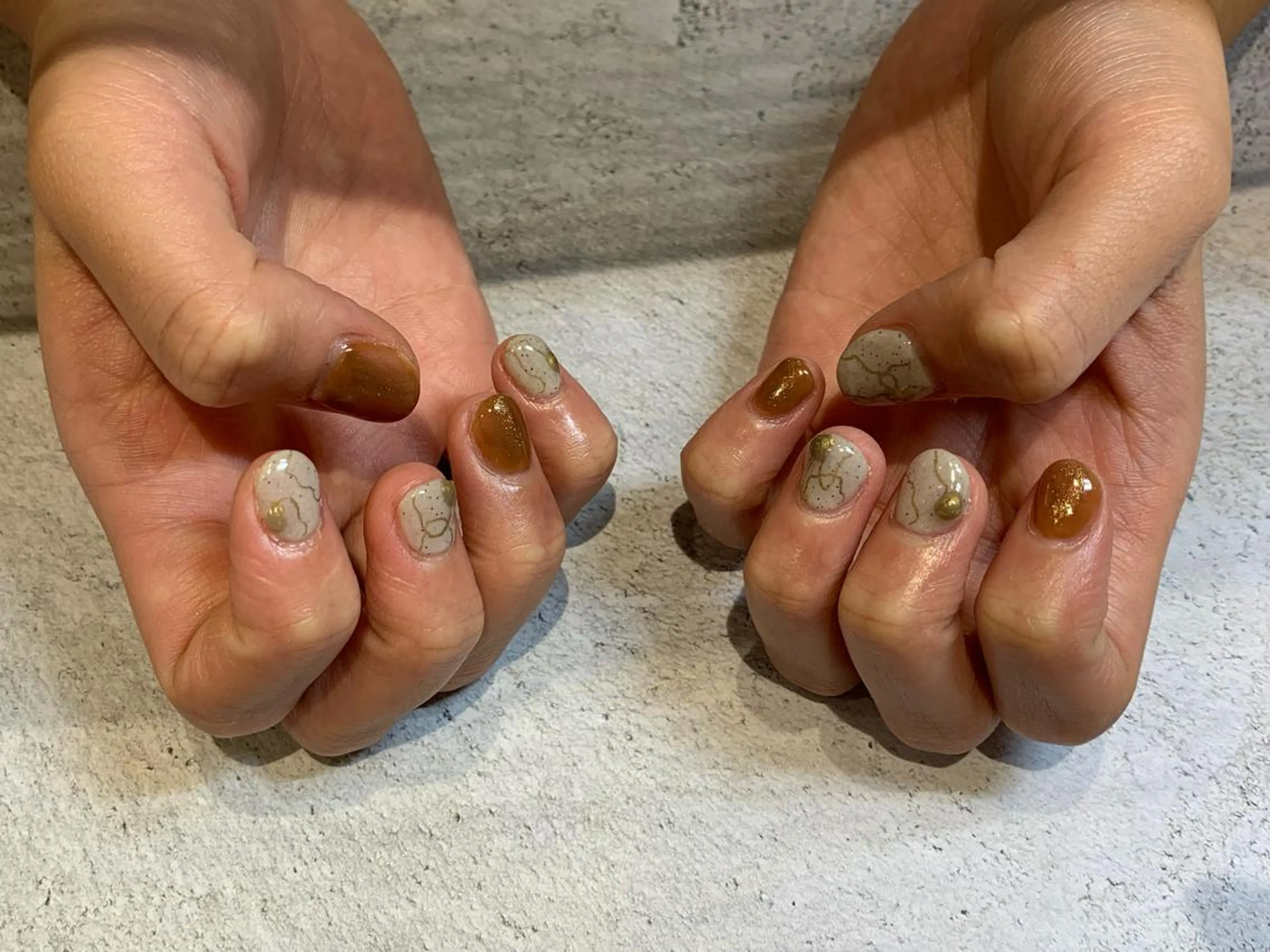 ネイル ニュアンスネイル マキノ ユイのネイルデザイン