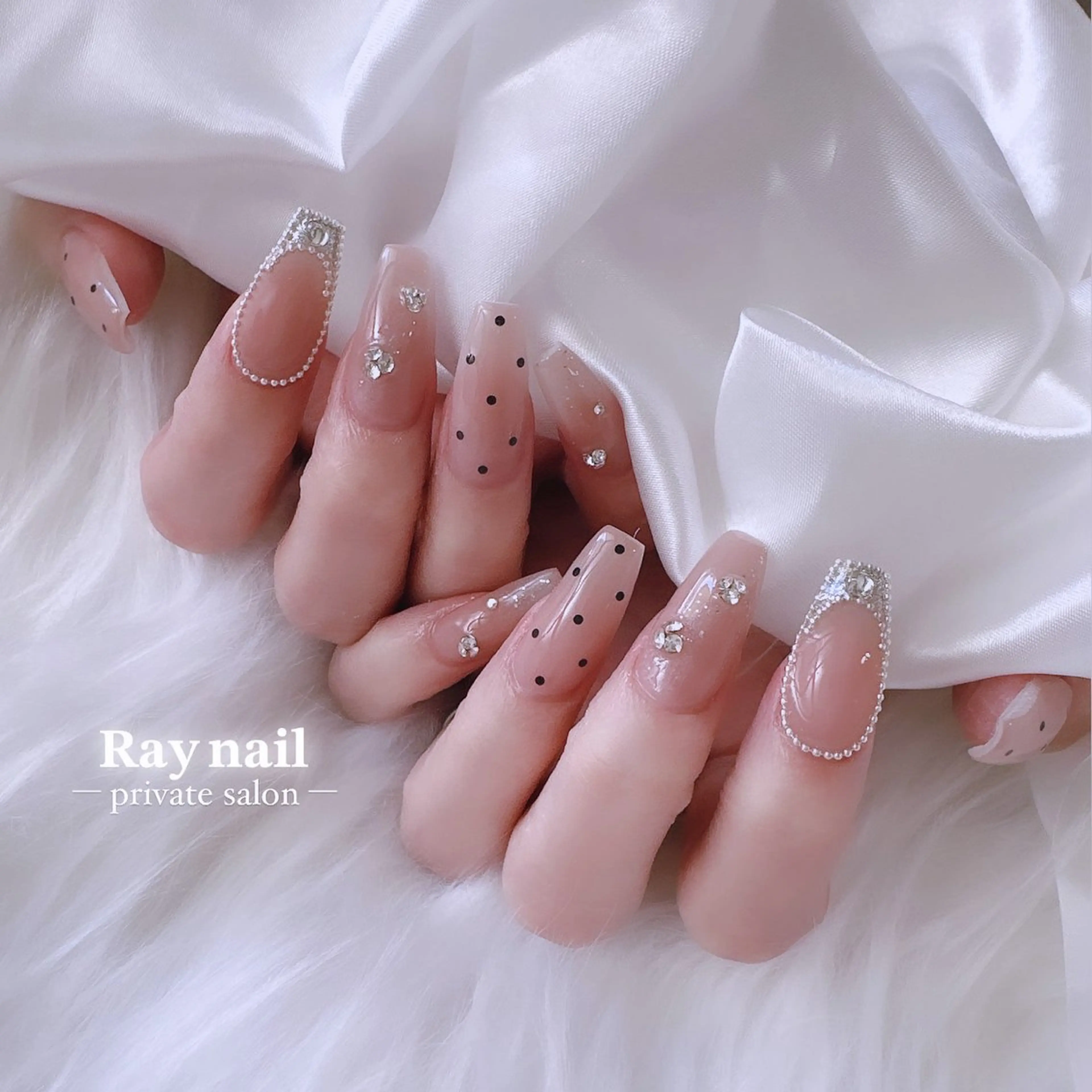 ネイル 𝐑𝐚𝐲 𝐧𝐚𝐢𝐥のネイルデザイン