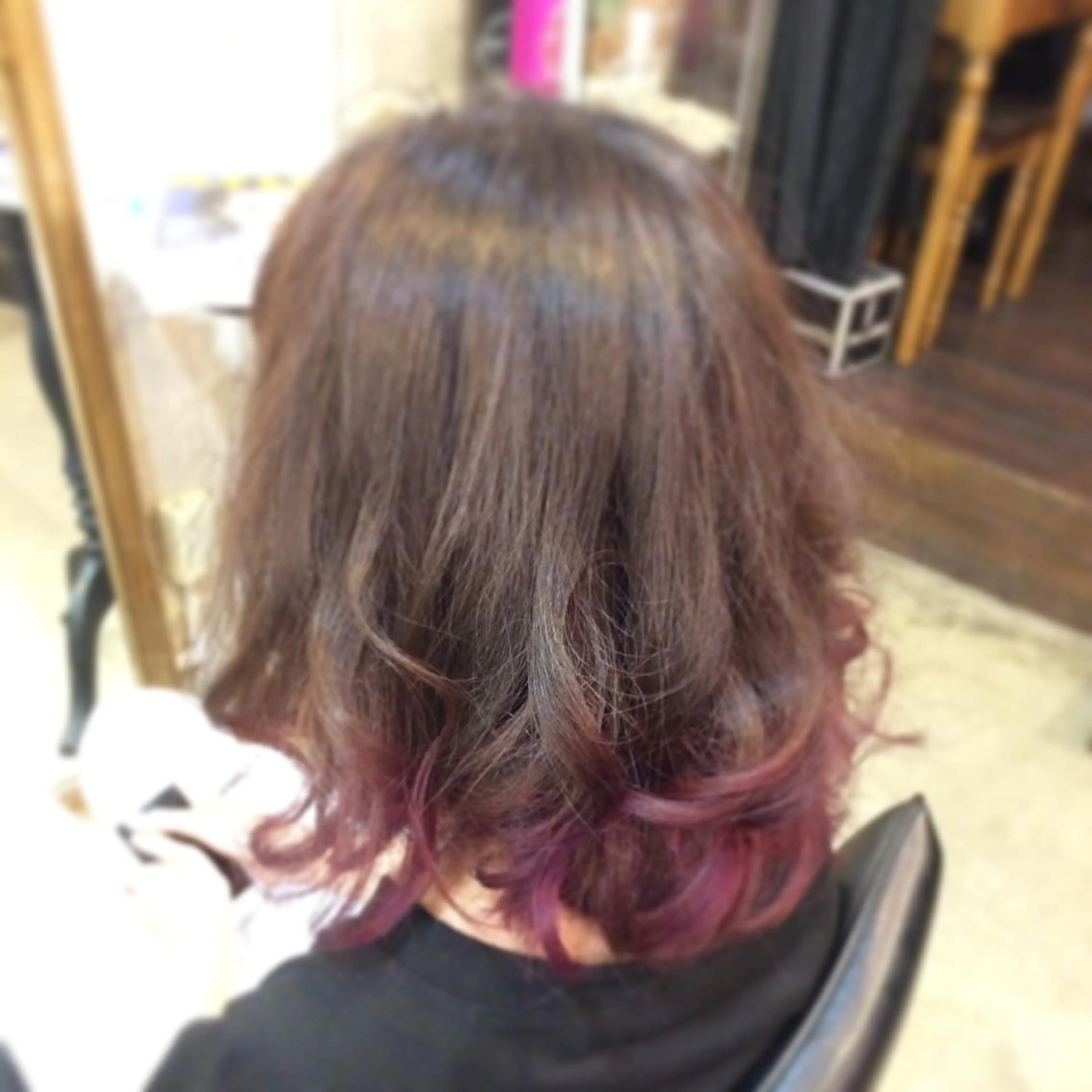 ミディアム カラー ブリーチ パープルカラー インナーカラー/天神 ブリーチ/吉田のヘアスタイル