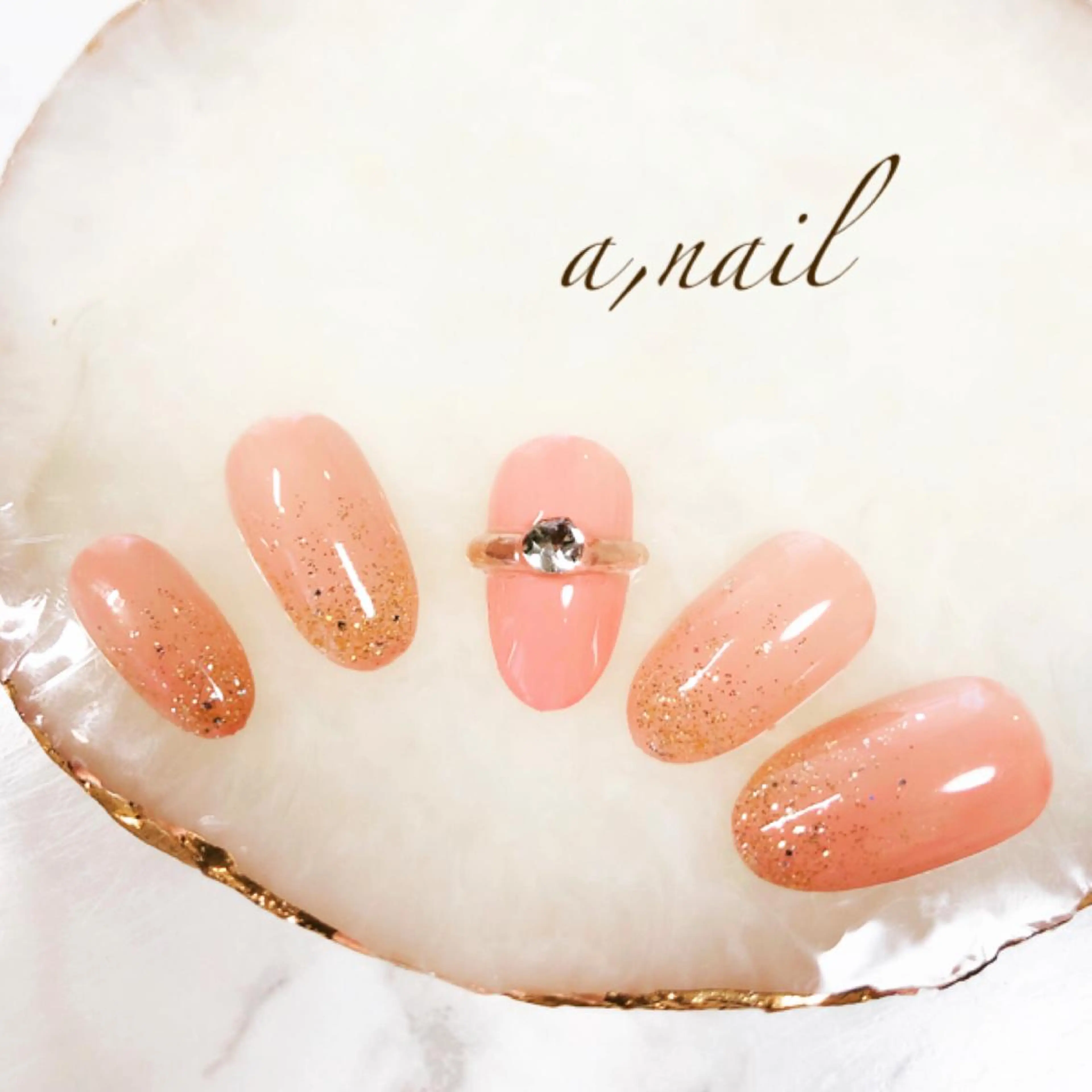 ネイル フットネイル ジェルネイル グラデーション ラメ(グリッター) オフィスネイル ハンドネイル ネイルサロン エーネイルのネイルデザイン