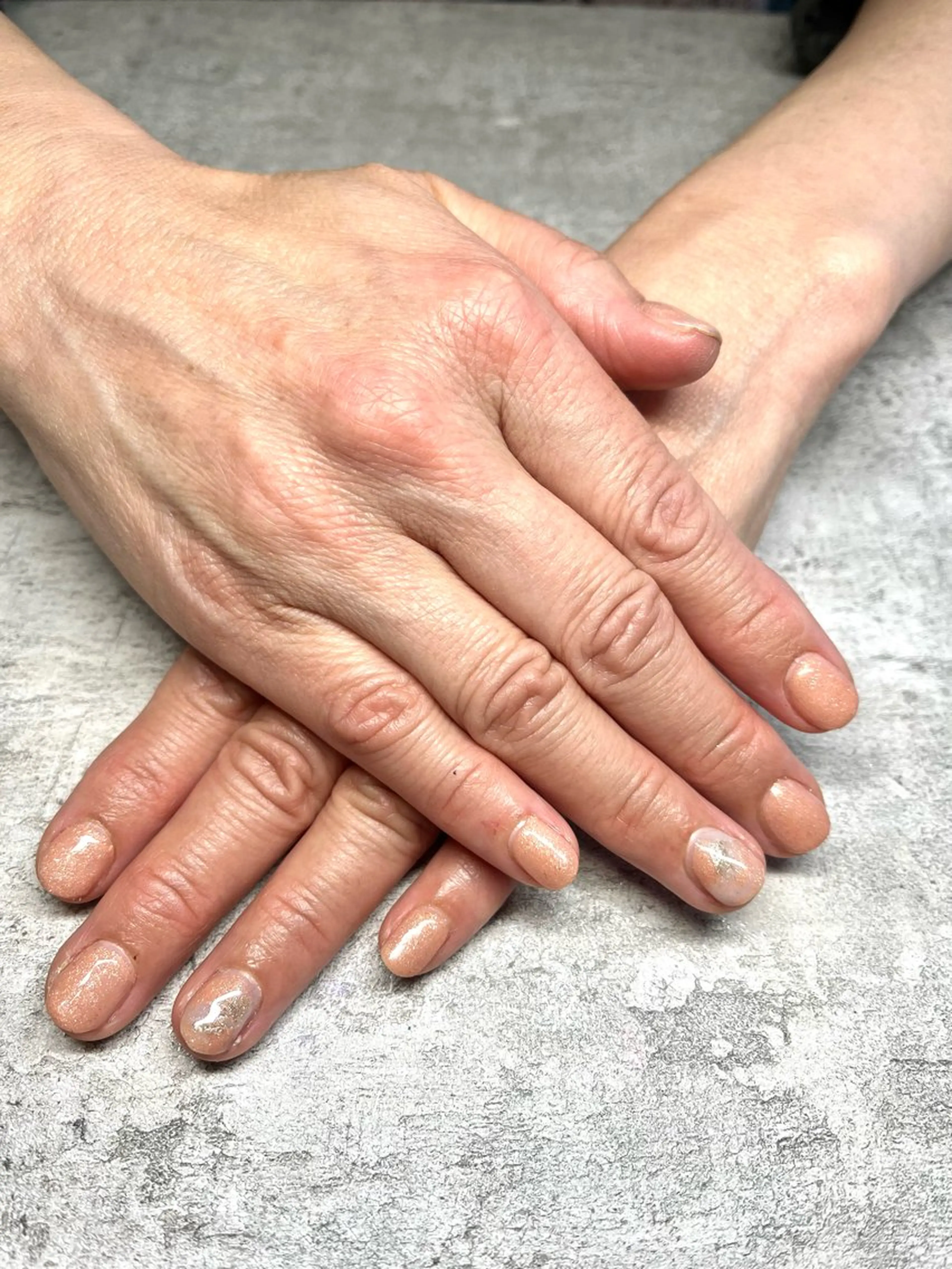 ネイル 岸本 郁美のネイルデザイン