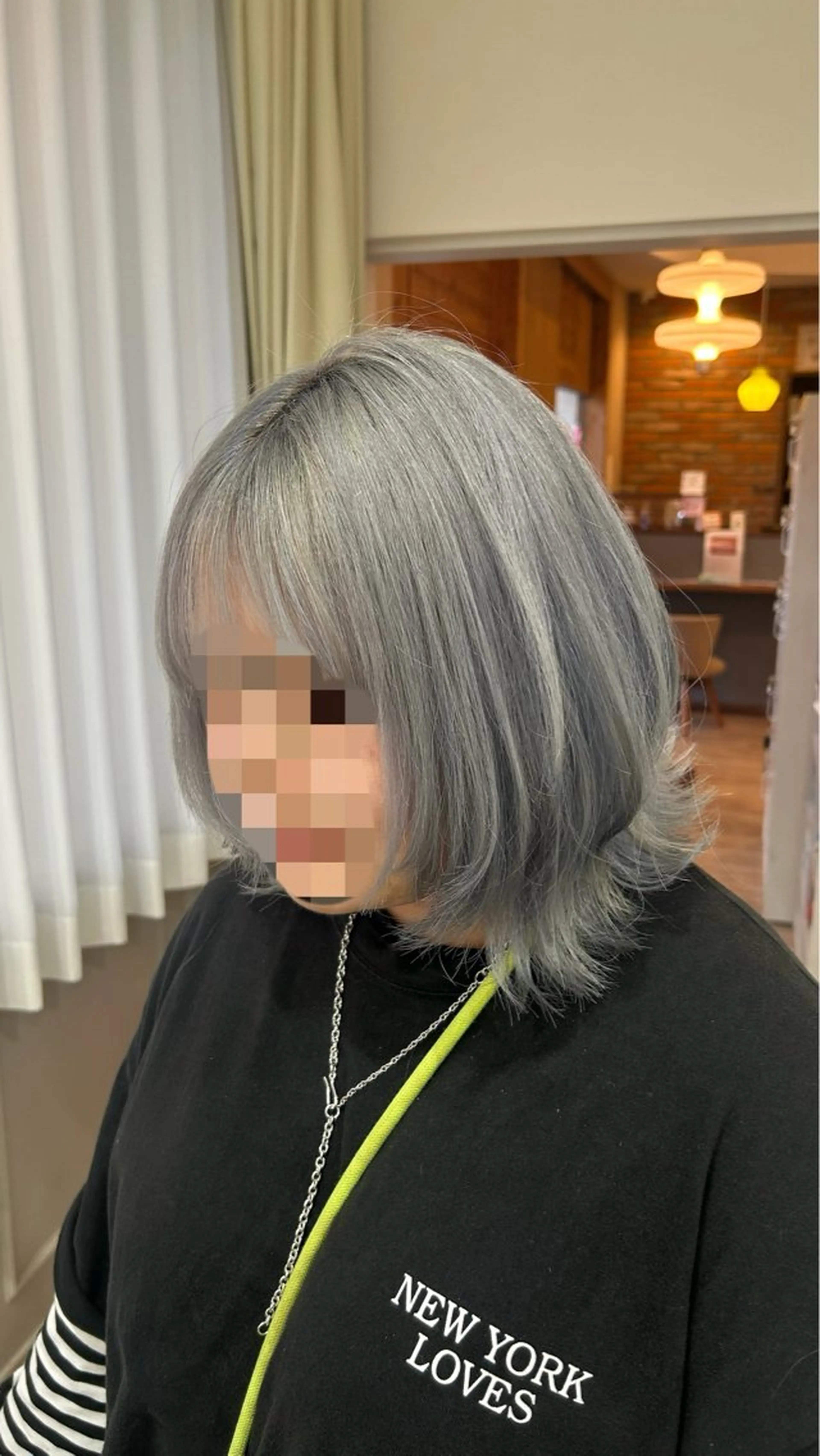 ショート 顔まわりレイヤー 顔周りカット レイヤーカット カット jammin / 岡村 亜胡のヘアスタイル