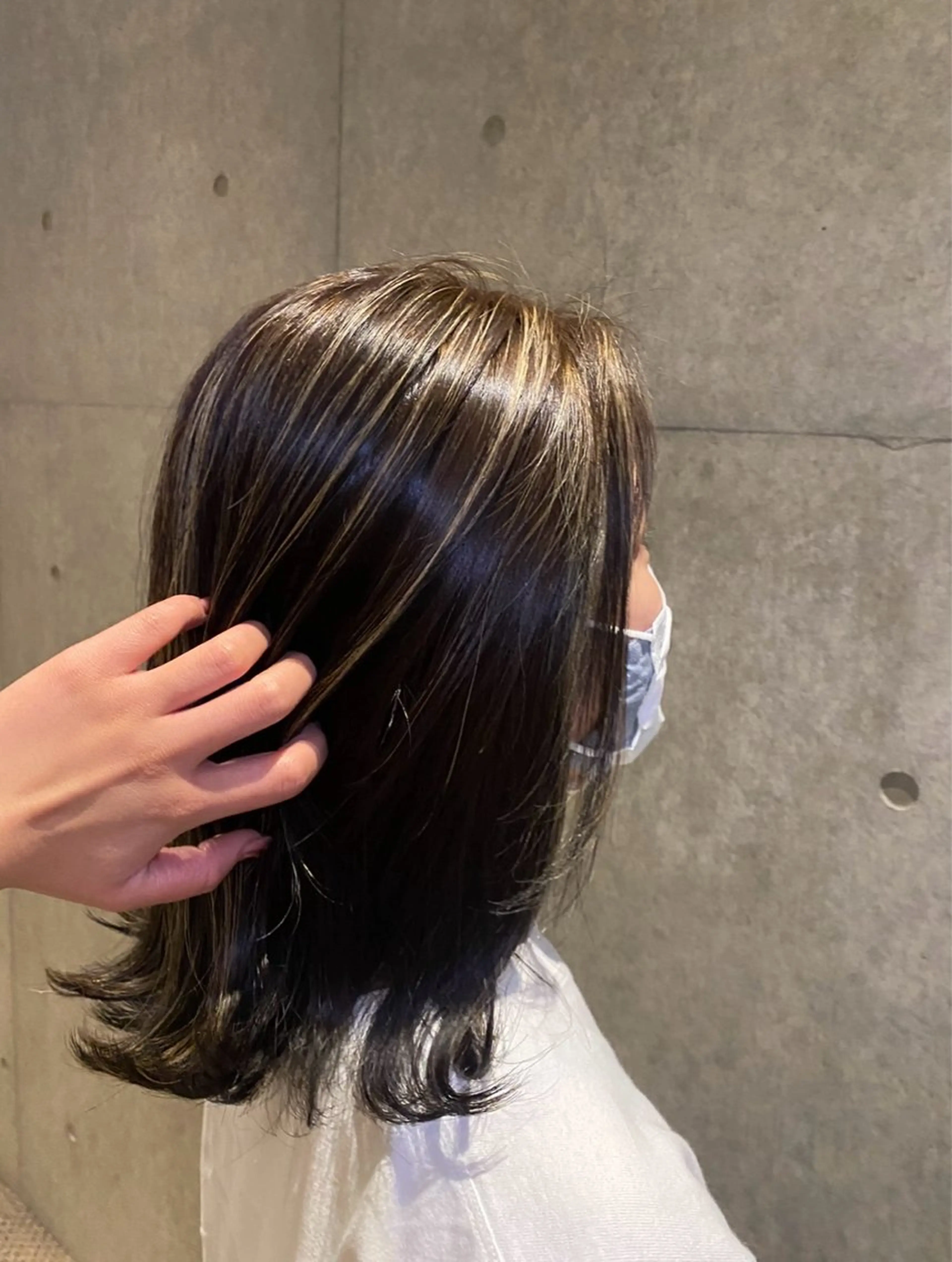 ミディアム カラー ハイライトカラー ハイライト カット ヘアカラー トリートメント 透明感カラー/ レイヤーkotonoのヘアスタイル