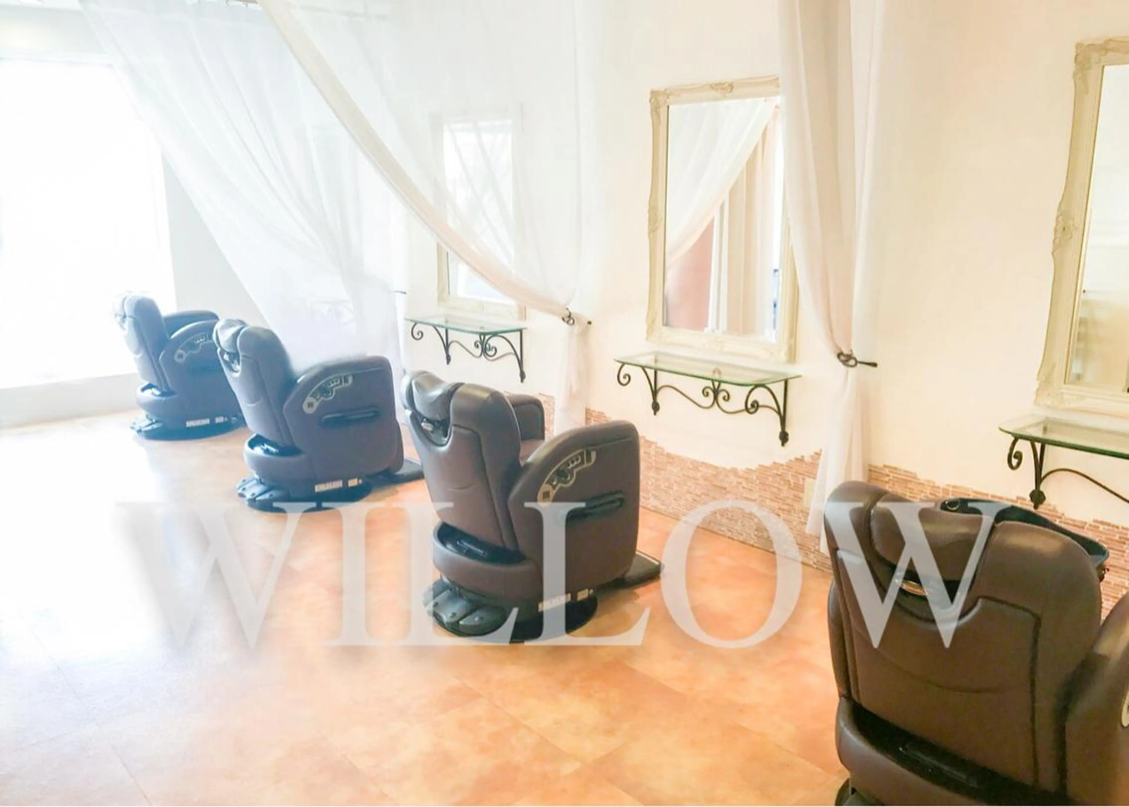 WILLOW 京橋のヘアスタイル