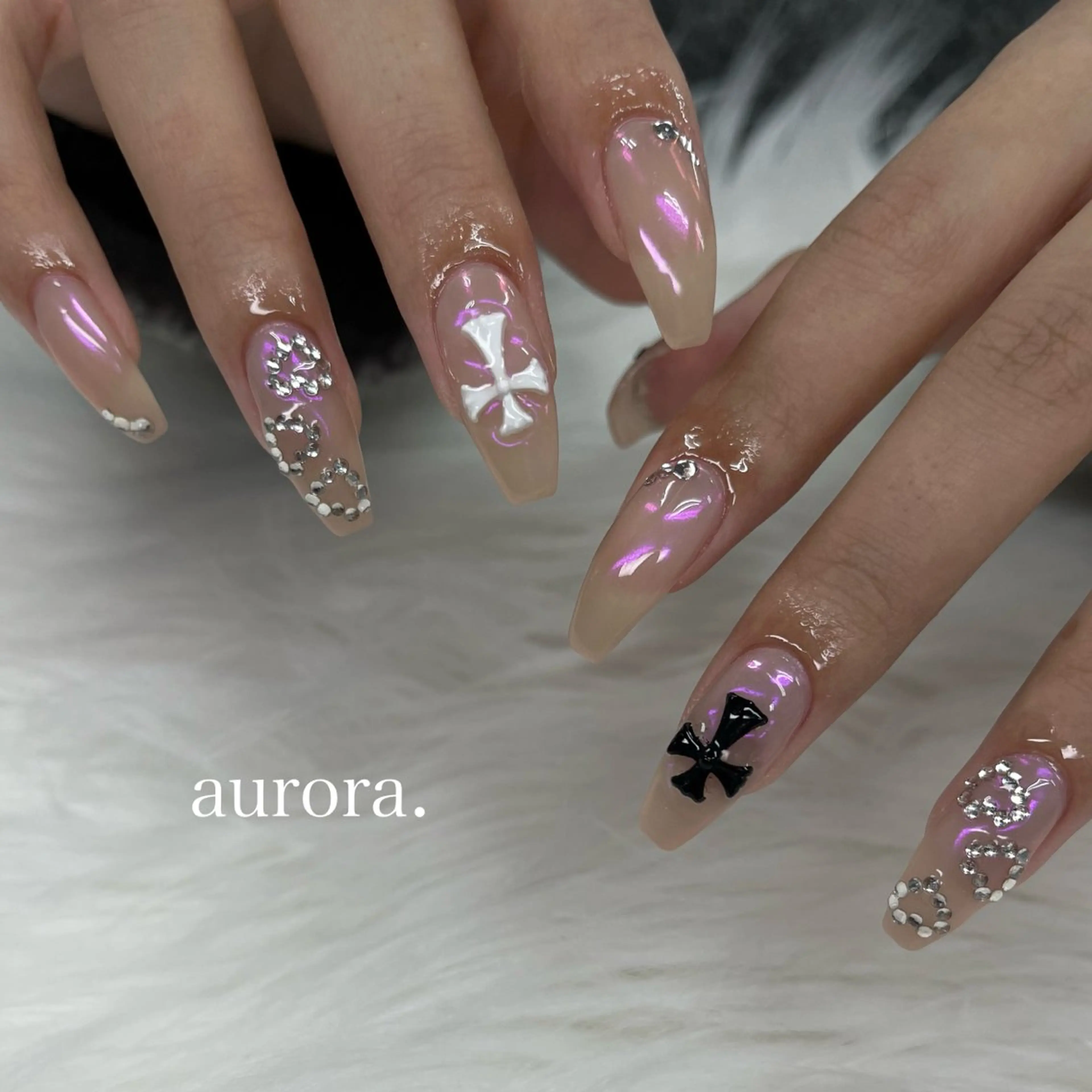ネイル オーロラネイル ピンク ハンドネイル tener 🧋yume🧋のネイルデザイン