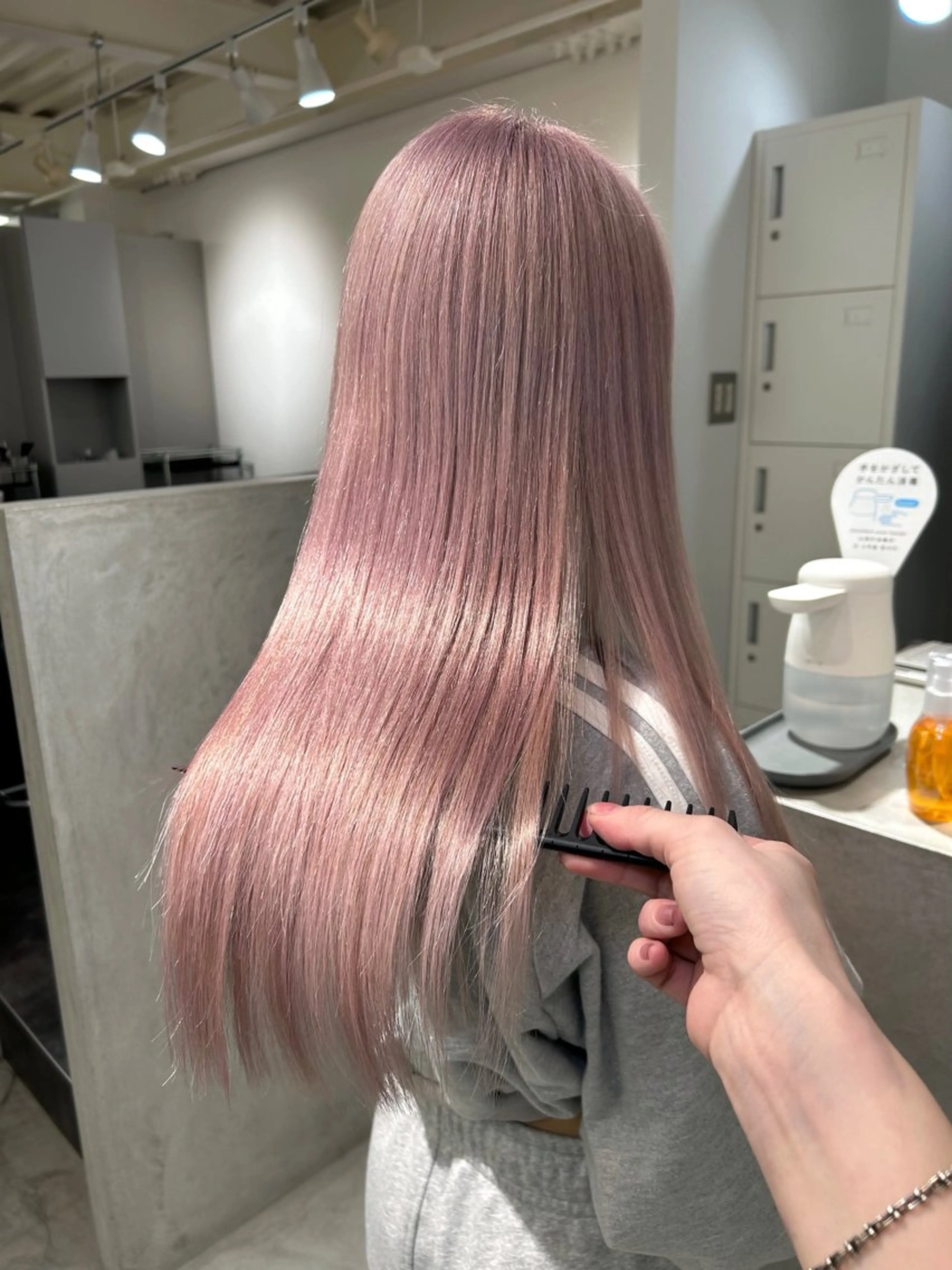 【一撃💥ハイトーン👩🦳】ハイブリーチ(ブリーチ2回)+透明感カラー+カット+ito.髪質改善トリートメント⭐️の写真