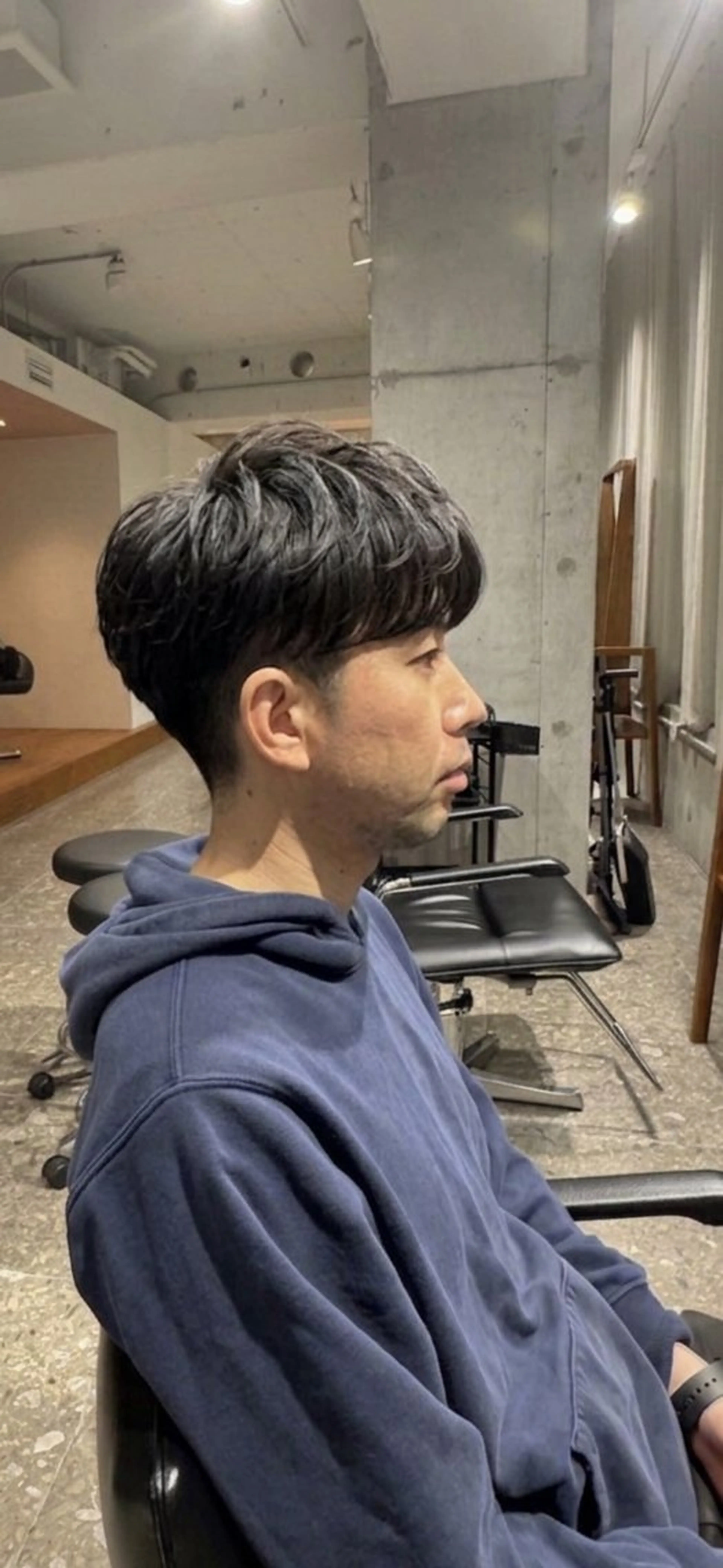メンズ カット 赤み消し／アッシュ系 ／ダウンパーマ／優斗のヘアスタイル