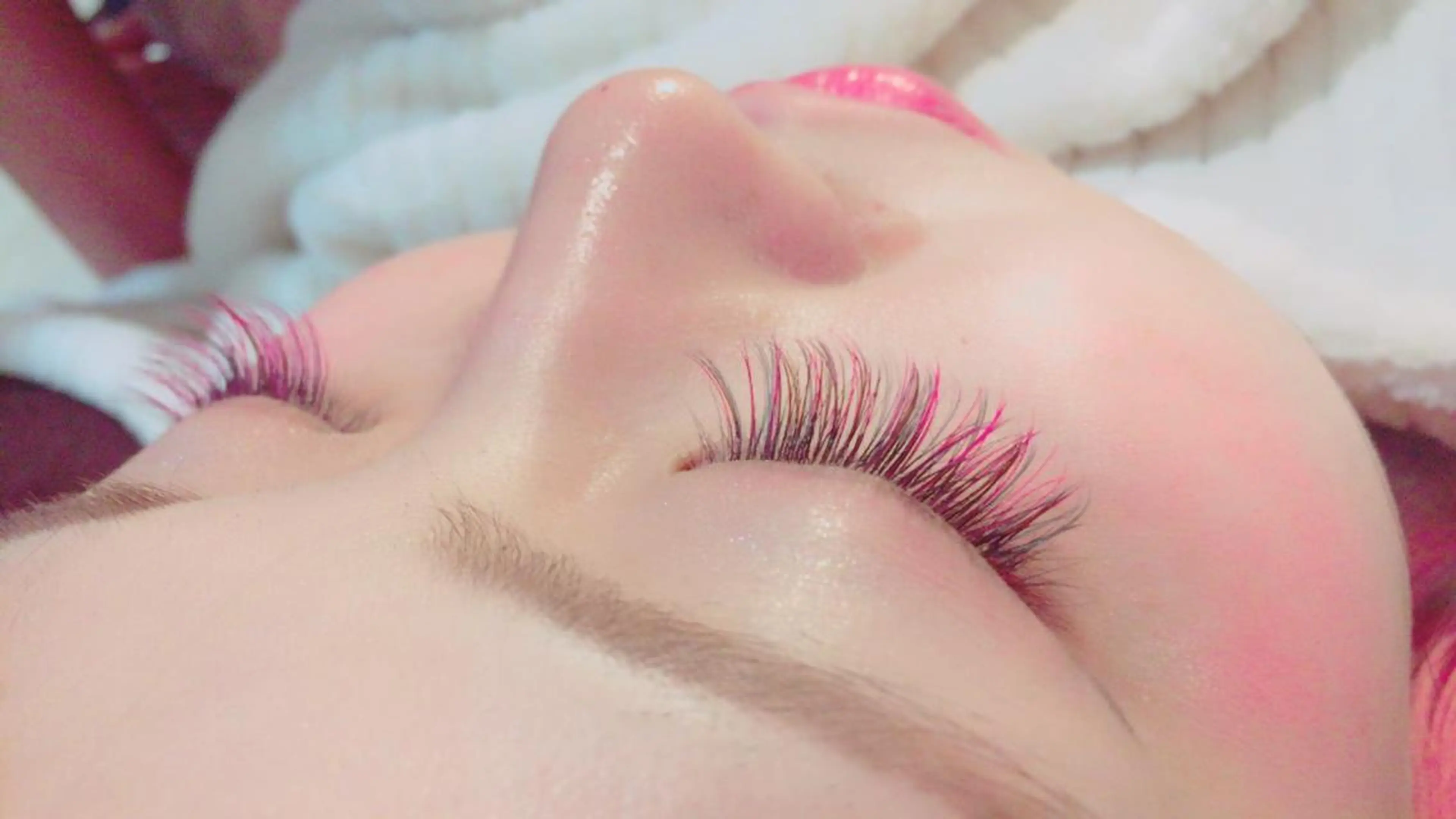 マツエク・マツパ 中村 眞歩のヘアスタイル