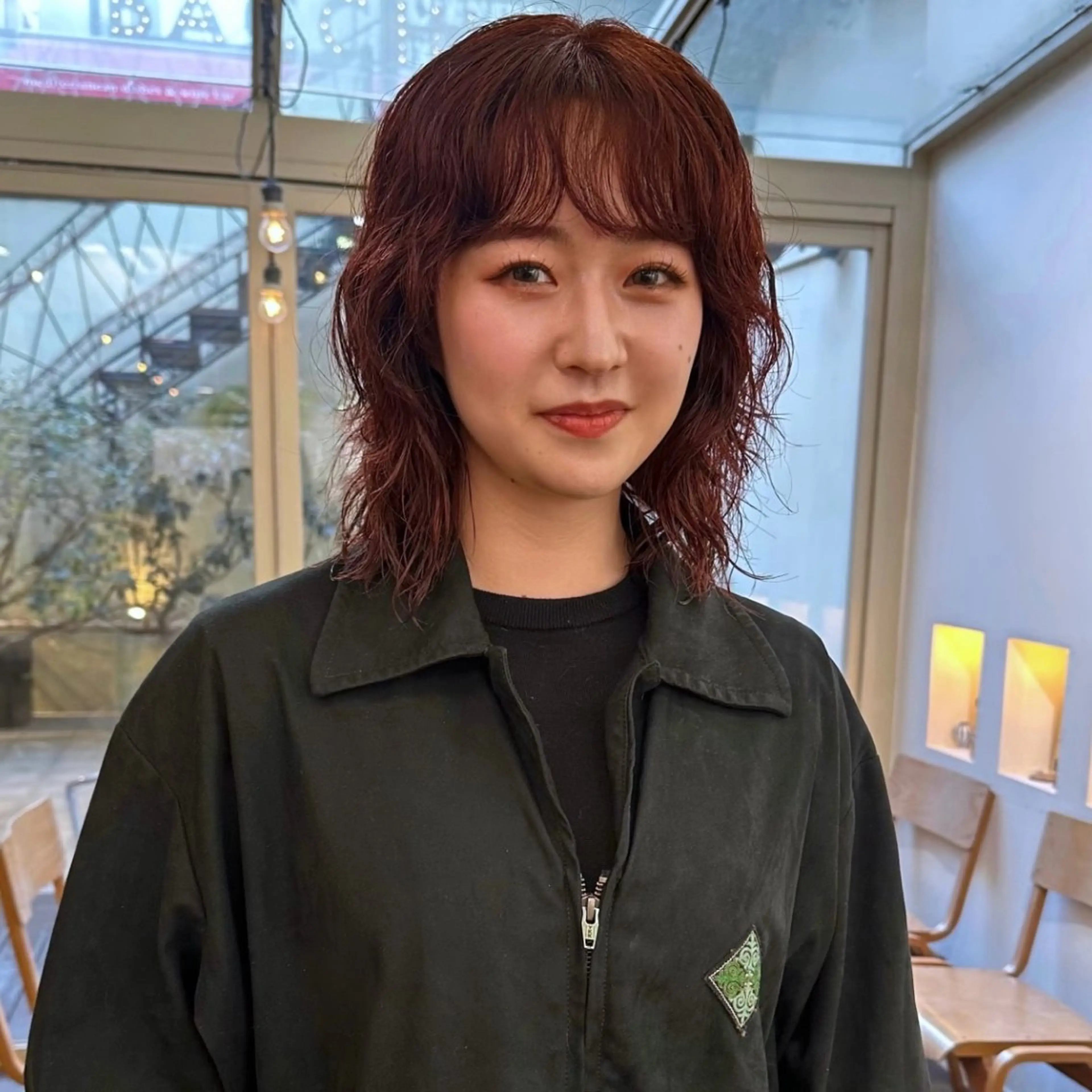 セミロング MAKE'S omotesando所属・狐塚 未咲のヘアスタイル