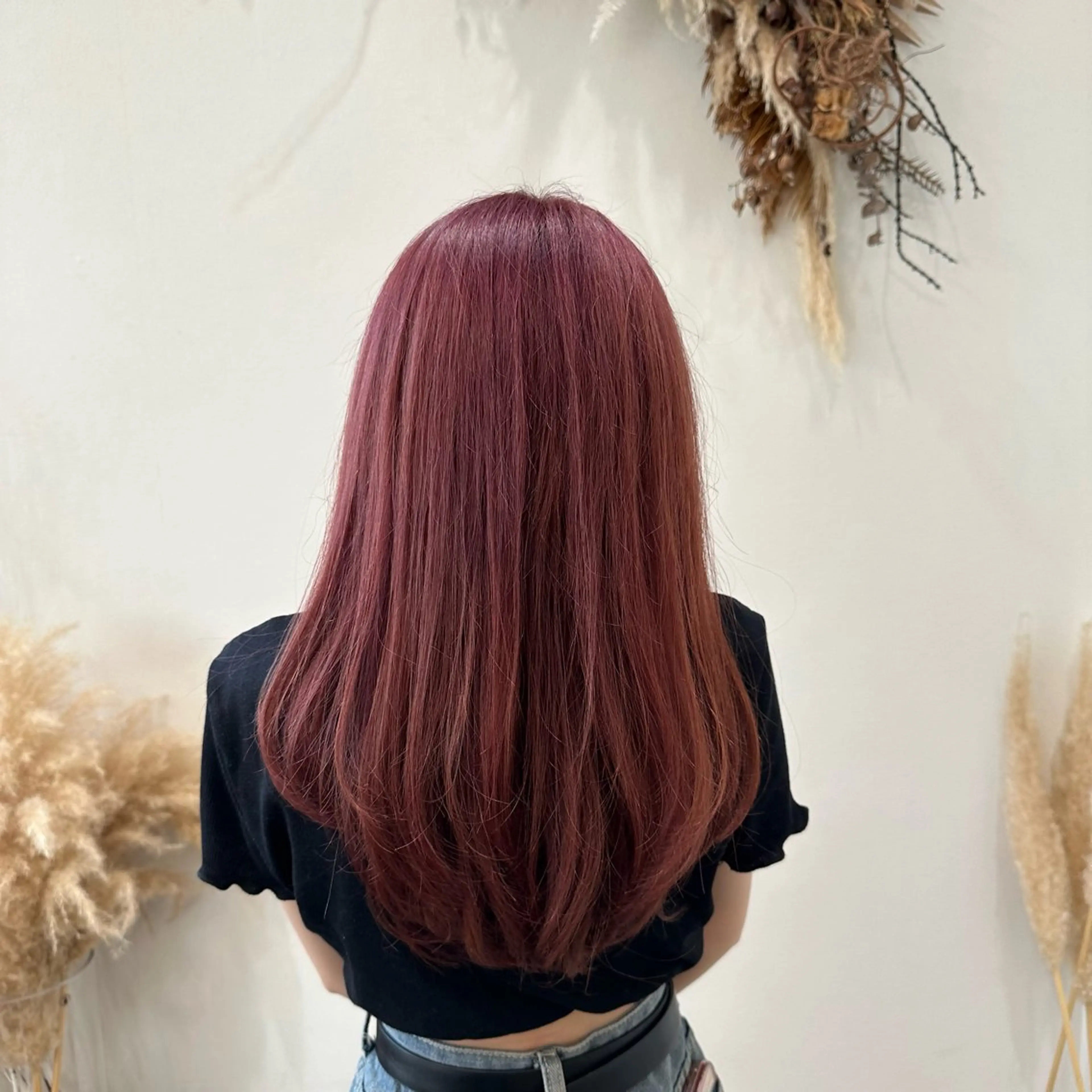 カラー ブリーチ ピンクカラー MIRUKA/ 暖色カラー/ベージュのヘアスタイル