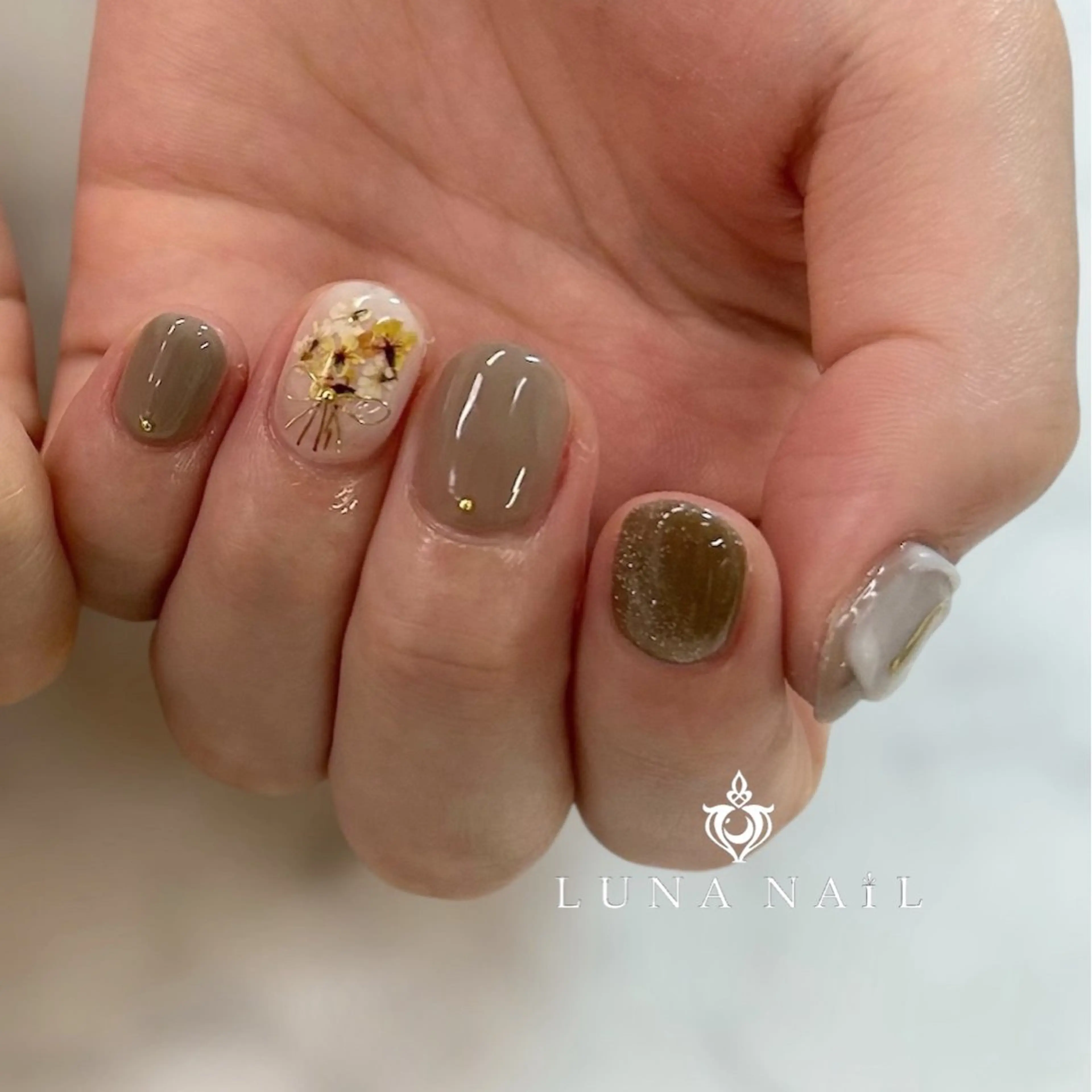 ネイル ハンドネイル アトリエ　ミモザ所属・いまむら あかりのネイルデザイン